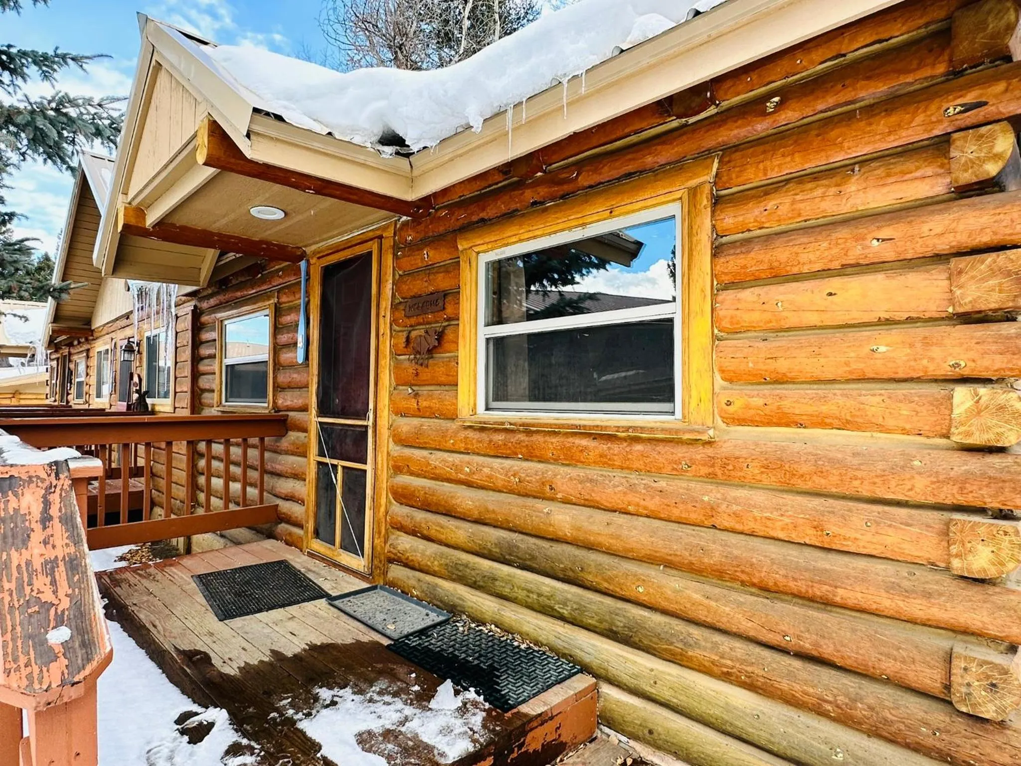 Ute Bluff Lodge, Cabins and RV park