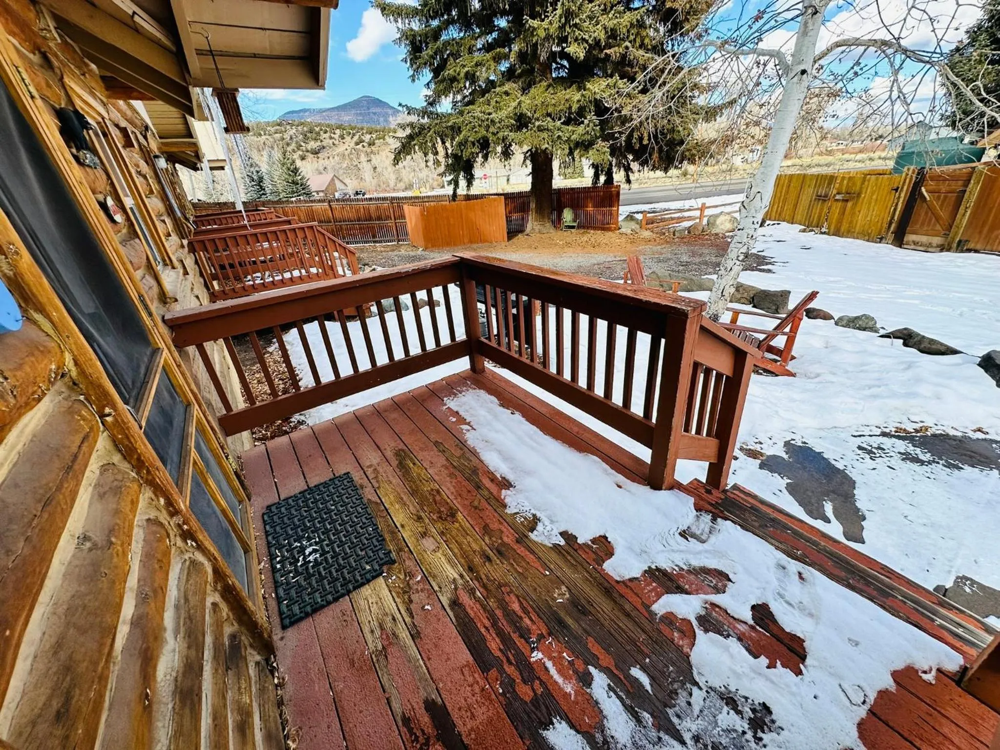 Ute Bluff Lodge, Cabins and RV park