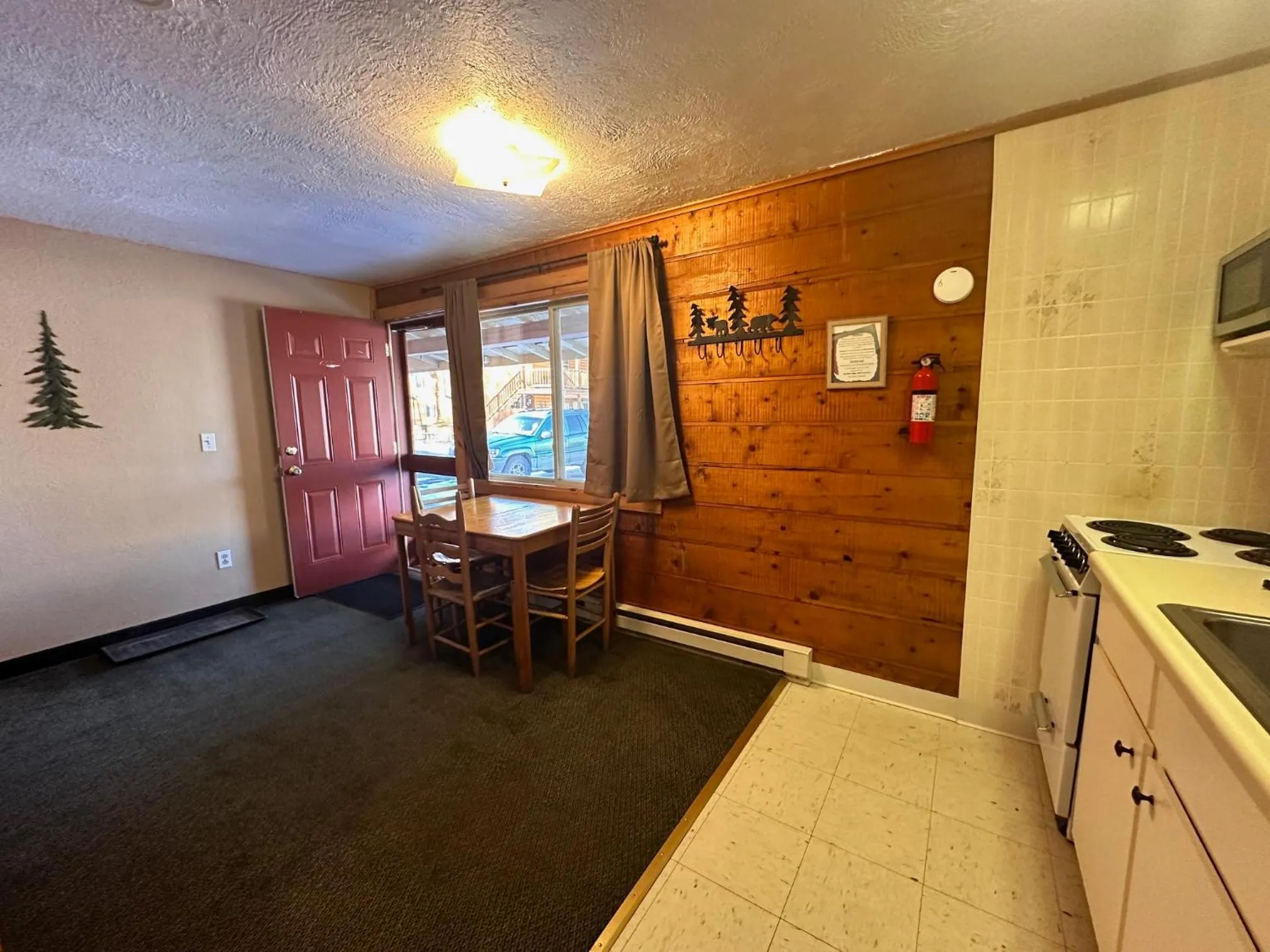 Ute Bluff Lodge, Cabins and RV park