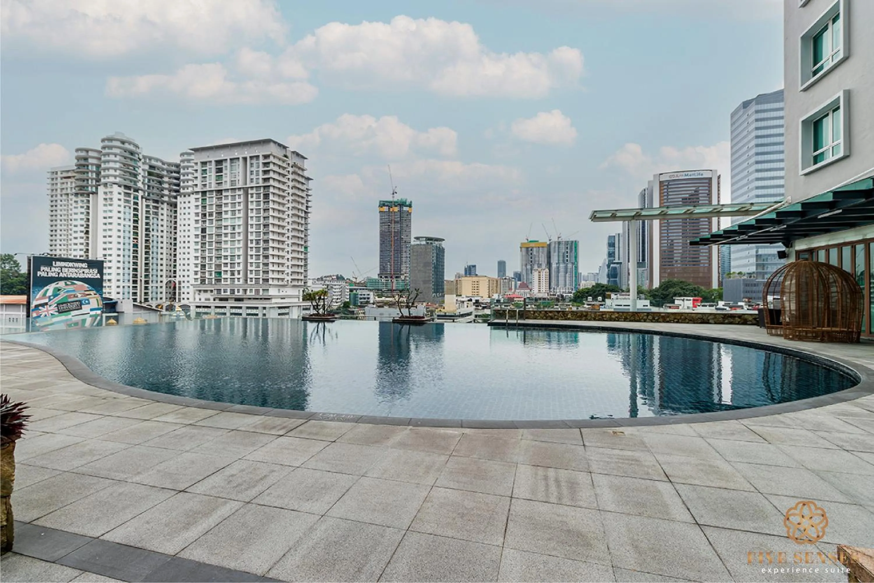 Swimming pool in Dua Sentral Signature Suites