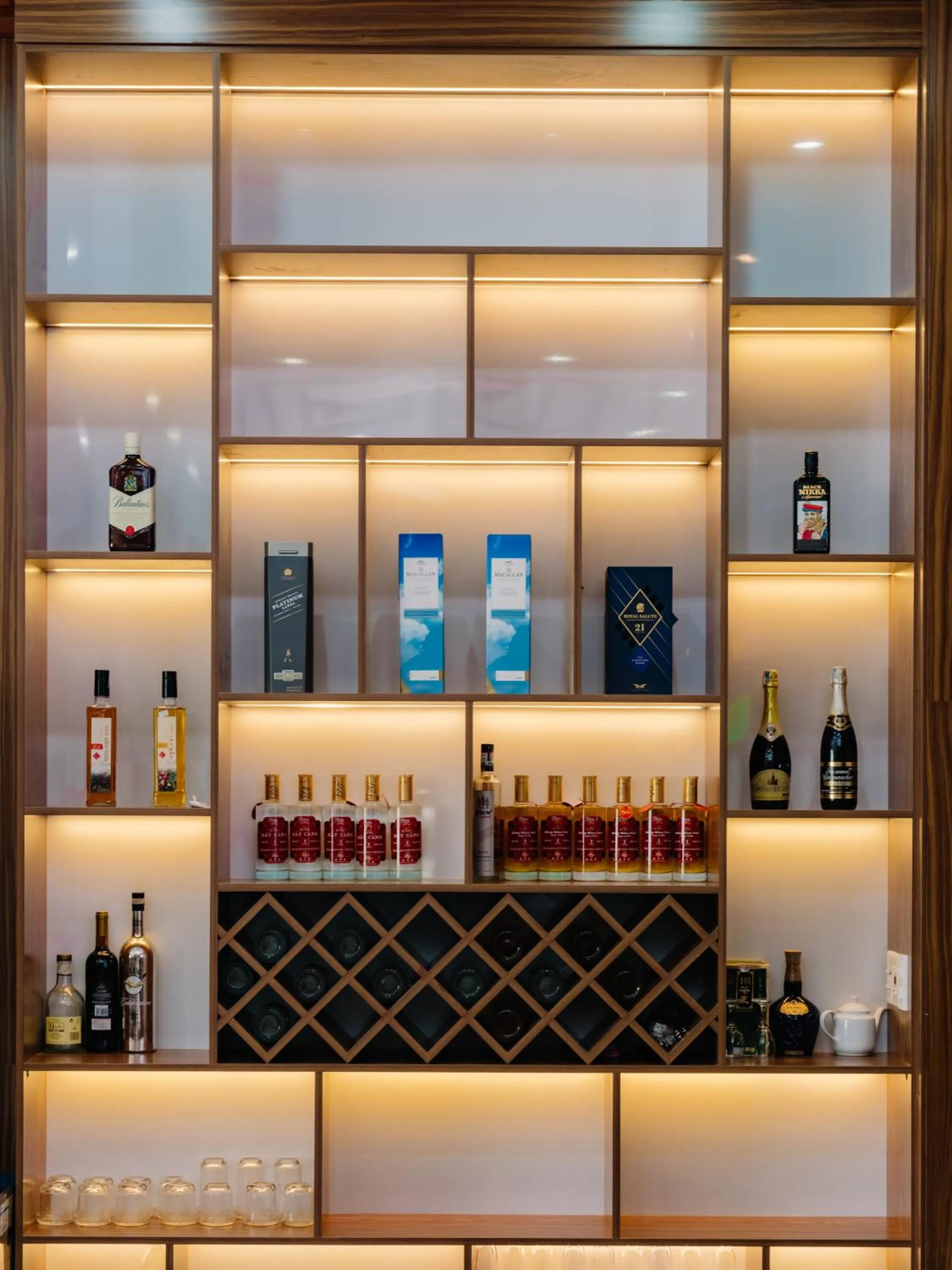 Lounge or bar in Lang Chai Hotel Cat Ba