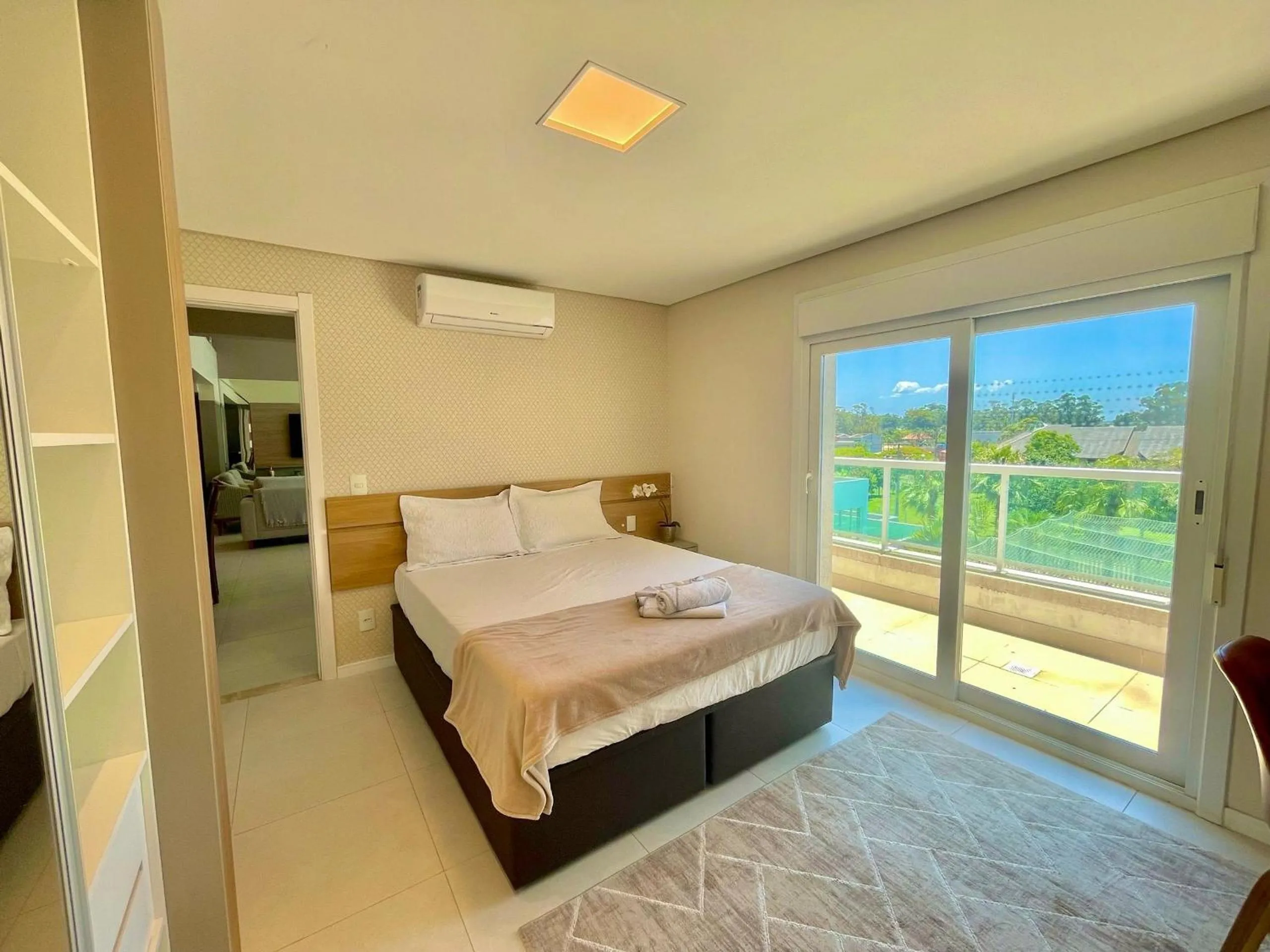 Bedroom, Bed in Atlântida Green Square - 408B