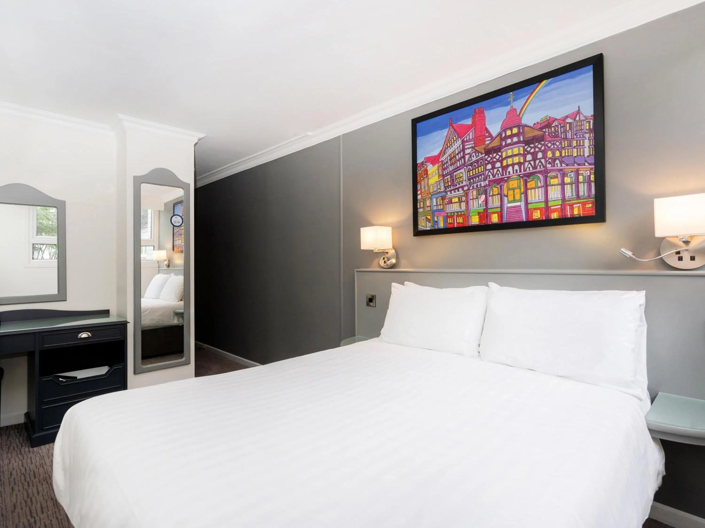 Bedroom, Bed in Mercure Chester Abbots Well Hotel