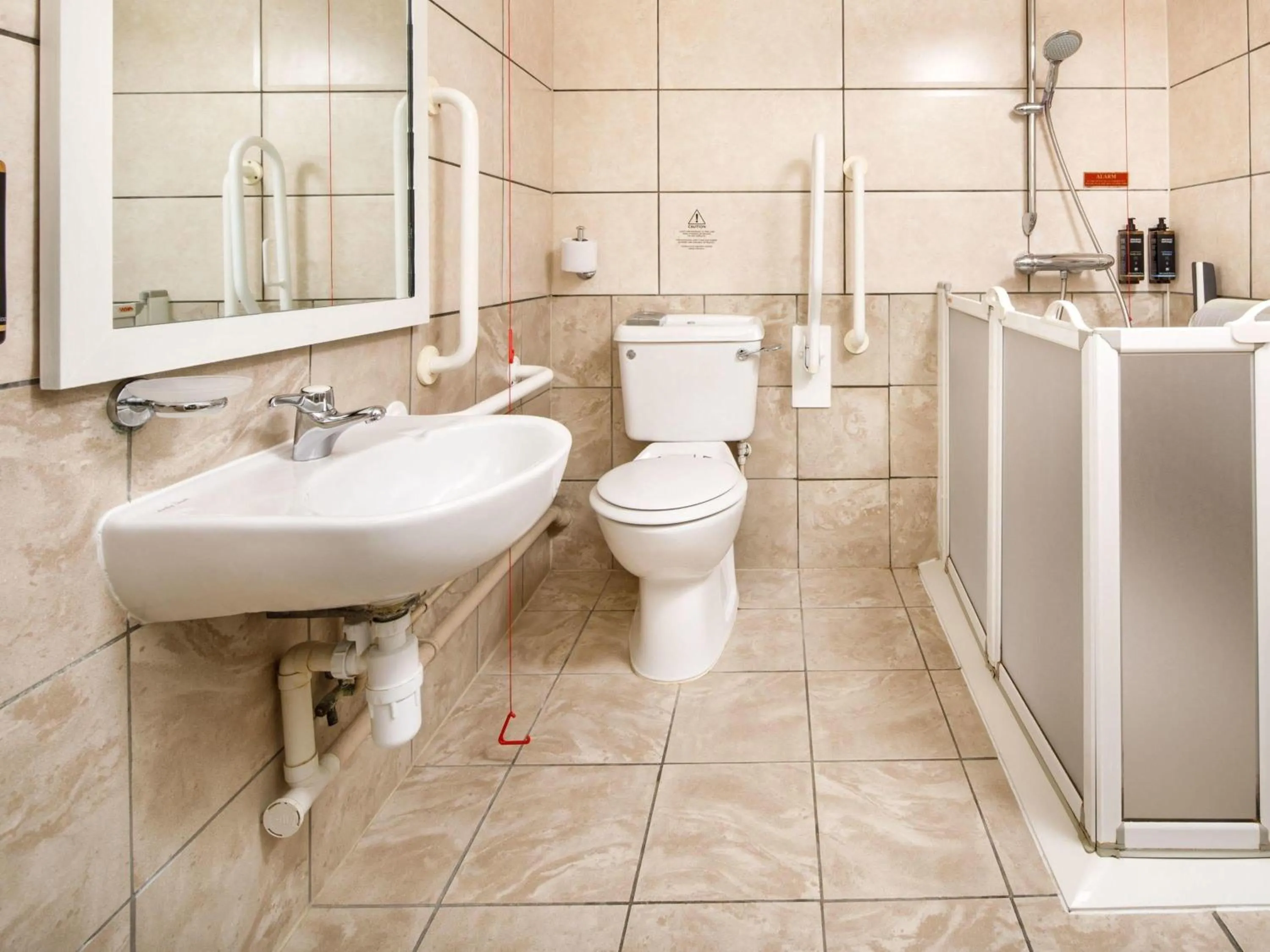 Bedroom in Mercure Chester Abbots Well Hotel