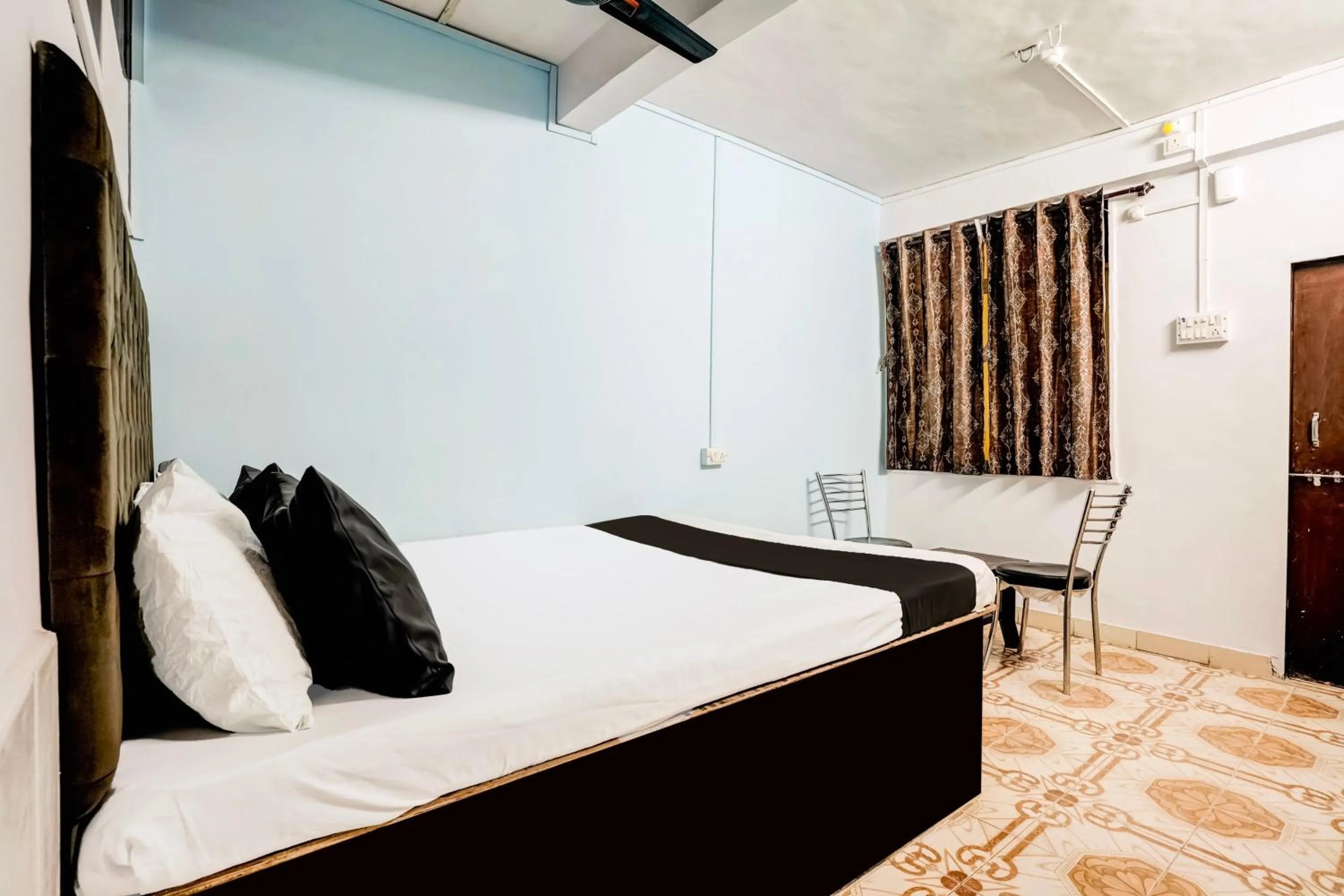 Bedroom, Bed in Hotel O Vira Palace