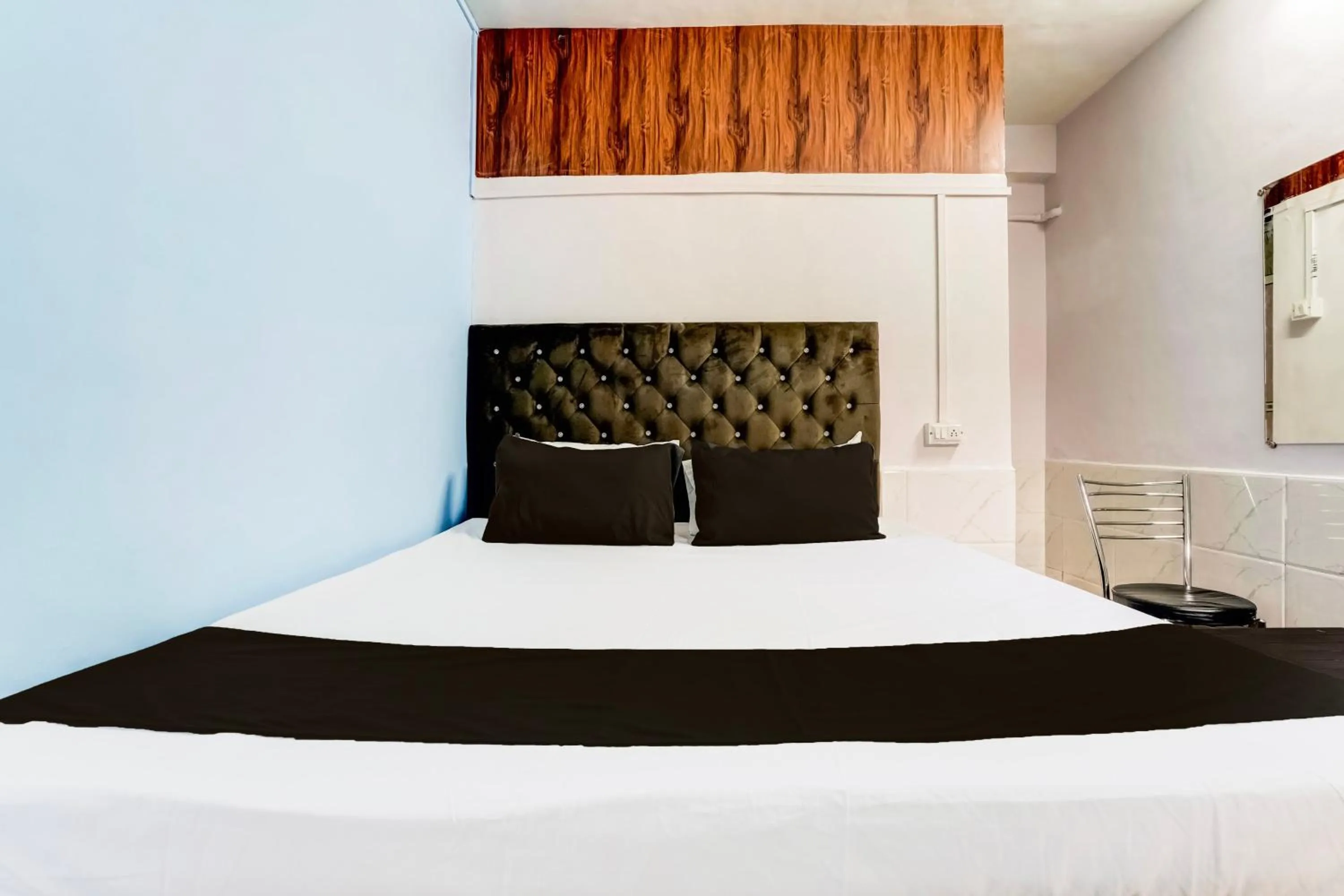 Bedroom, Bed in Hotel O Vira Palace