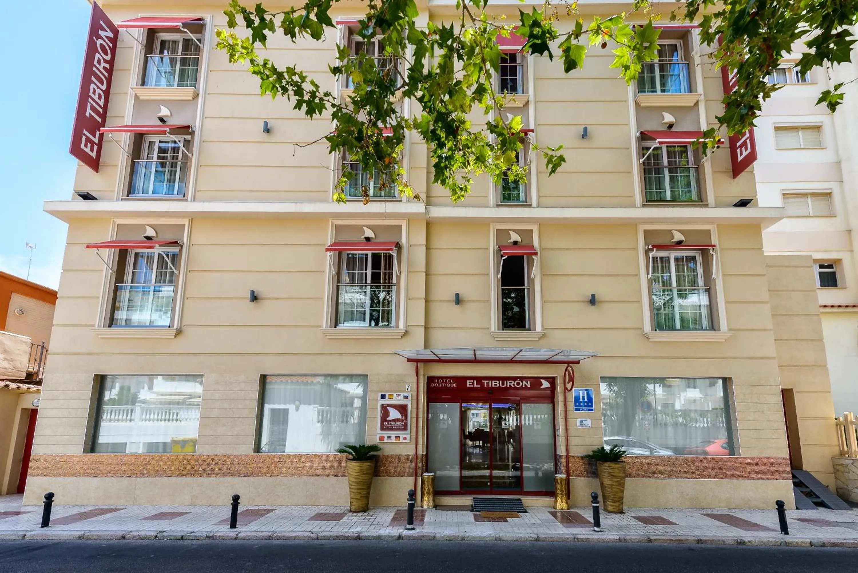 Facade/entrance in Moon Dreams Torremolinos - Adults Recommended