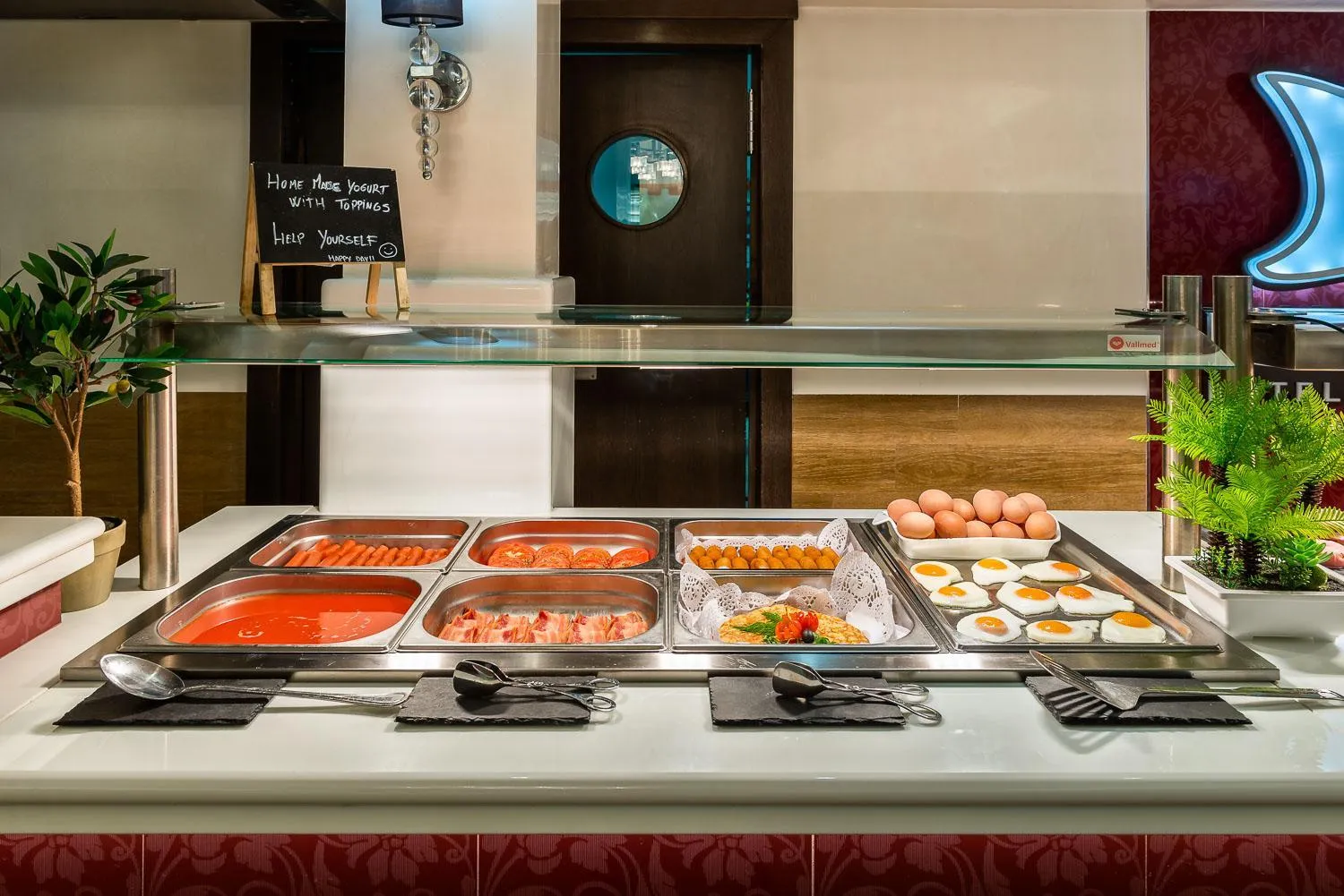 Food in Moon Dreams Torremolinos - Adults Recommended