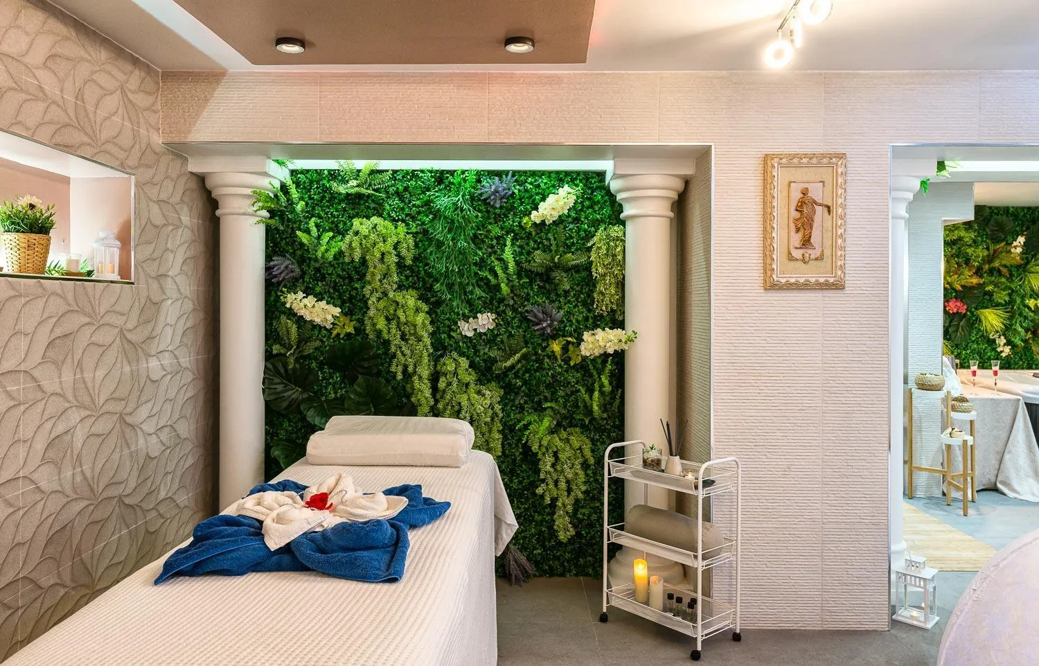 Massage, Bed in Moon Dreams Torremolinos - Adults Recommended