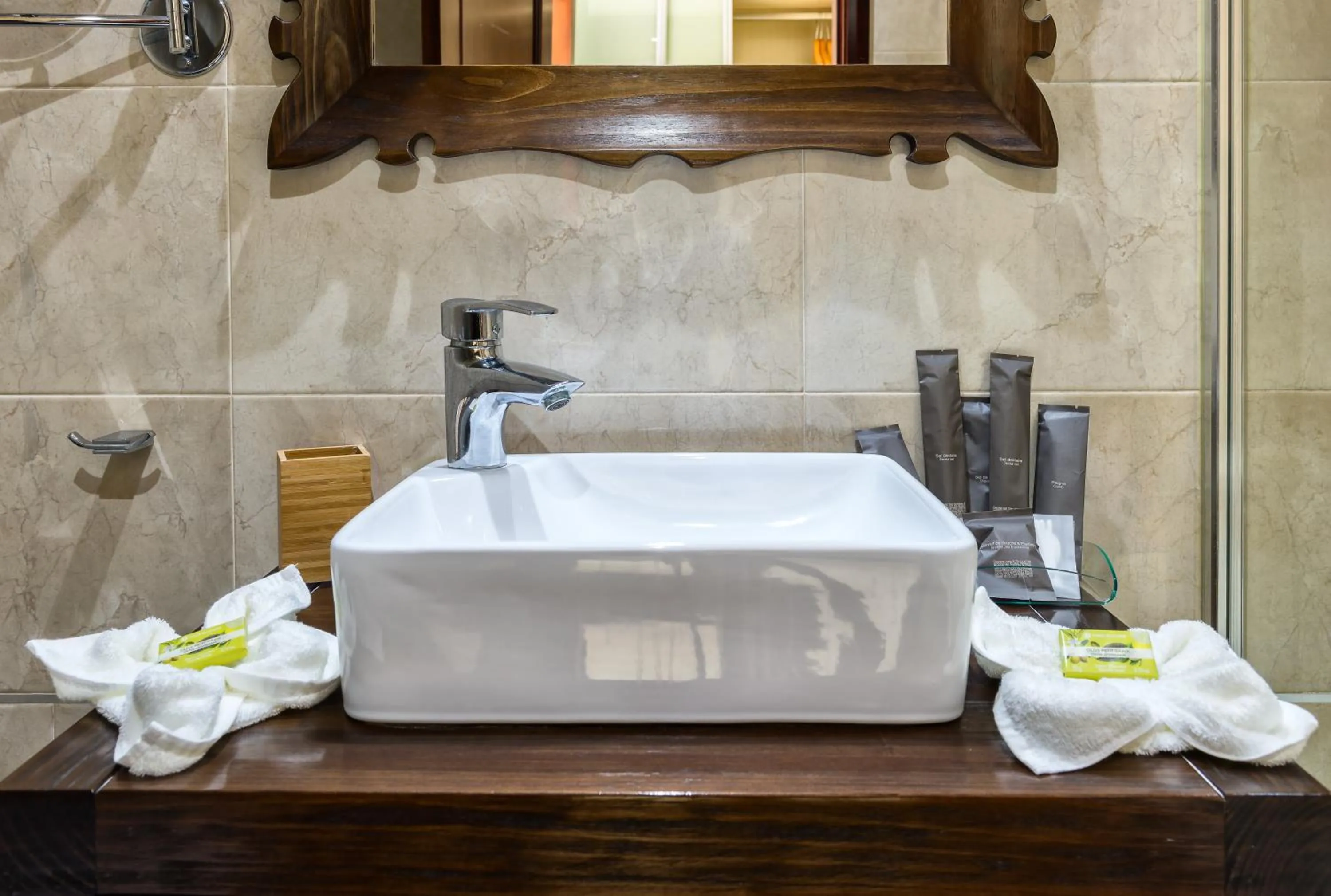 Bathroom in Moon Dreams Torremolinos - Adults Recommended