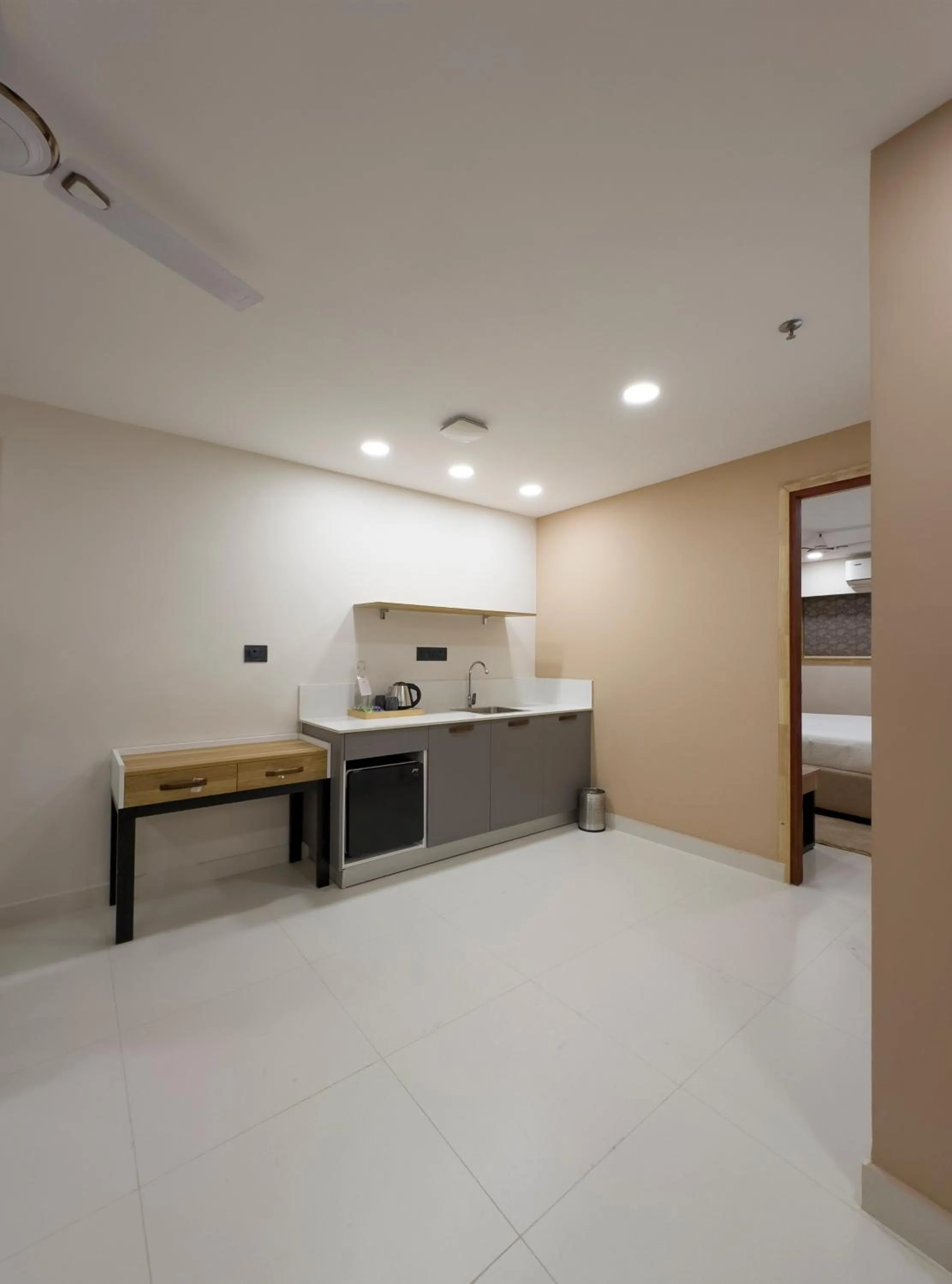 Kitchen or kitchenette in The Habitat Suites-Walkable distance to Guruvayoor temple