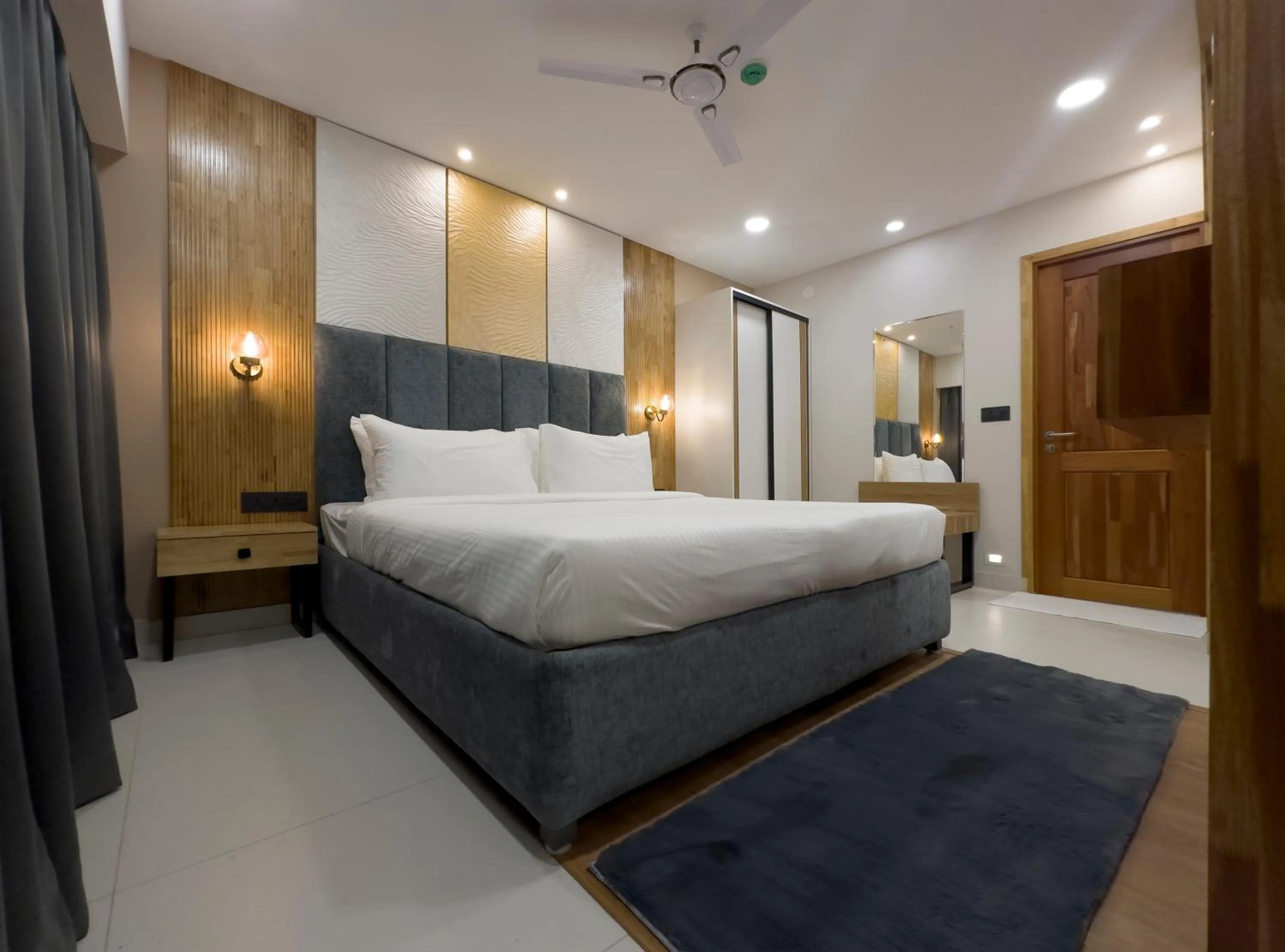 Bed in The Habitat Suites-Walkable distance to Guruvayoor temple