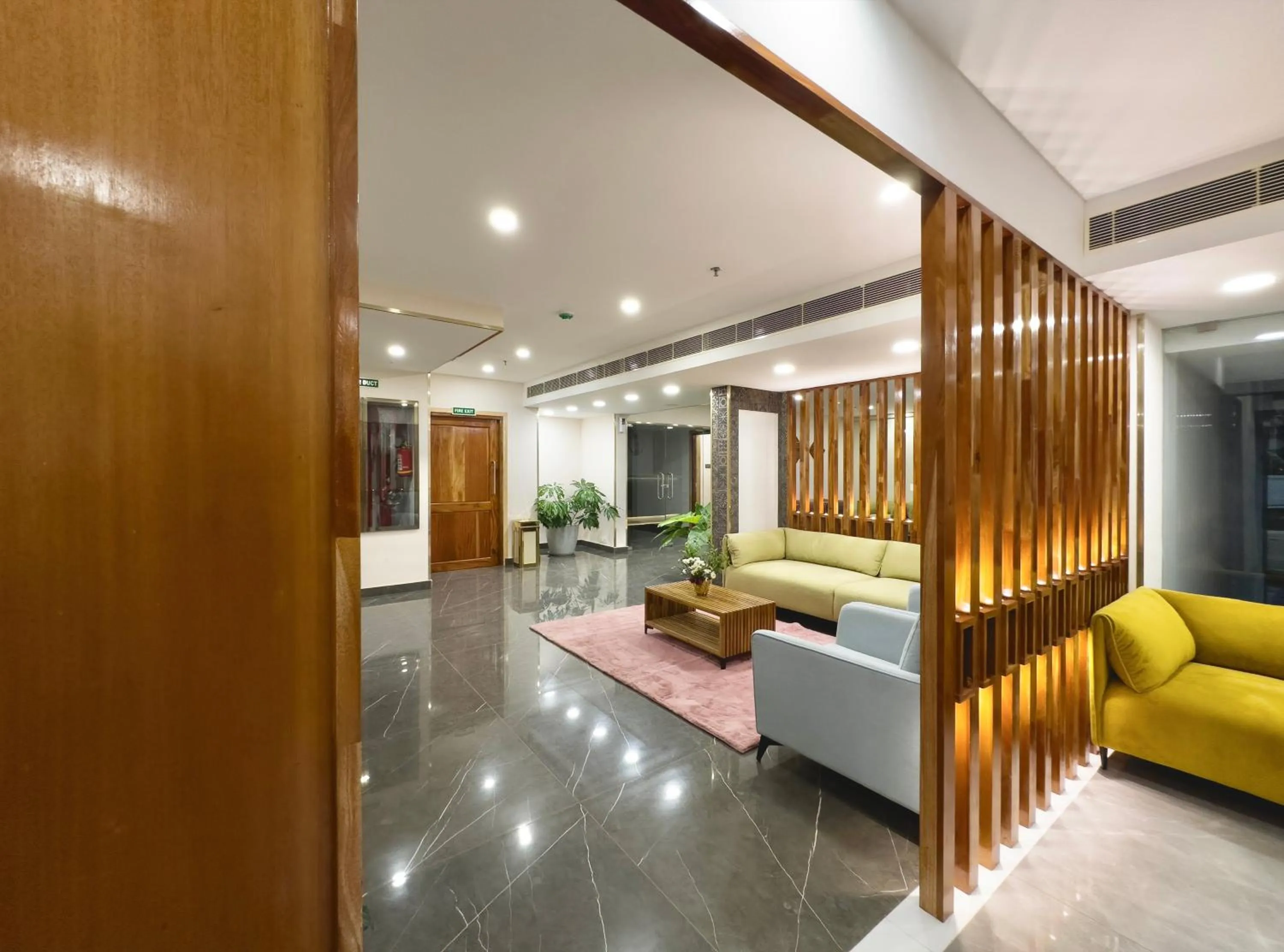 Lobby or reception in The Habitat Suites-Walkable distance to Guruvayoor temple
