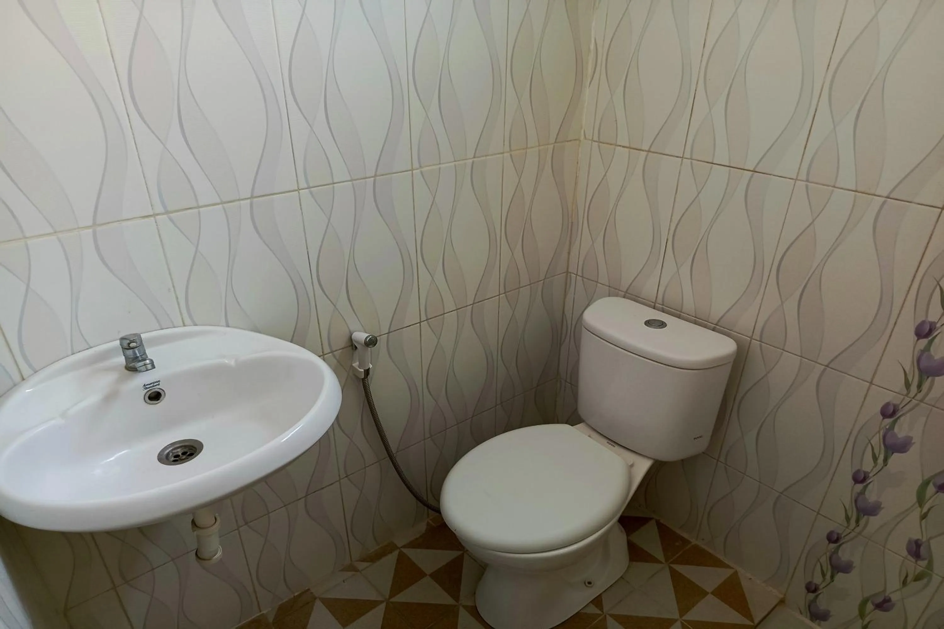 Bathroom in Adisa Homestay