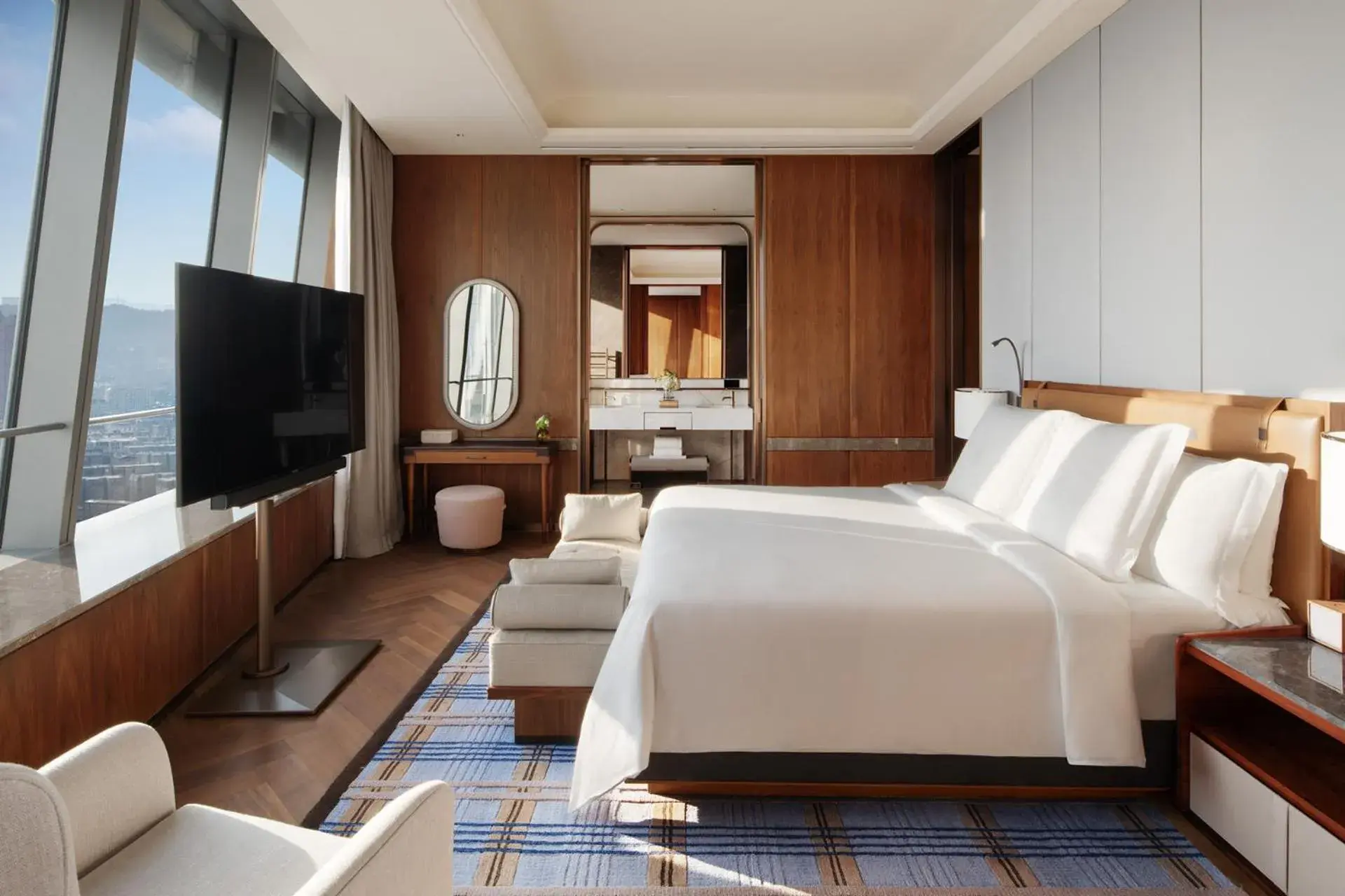 Executive City View Suite King in Four Seasons Hotel Dalian Executive City View Suite King in Four Seasons Hotel Dalian