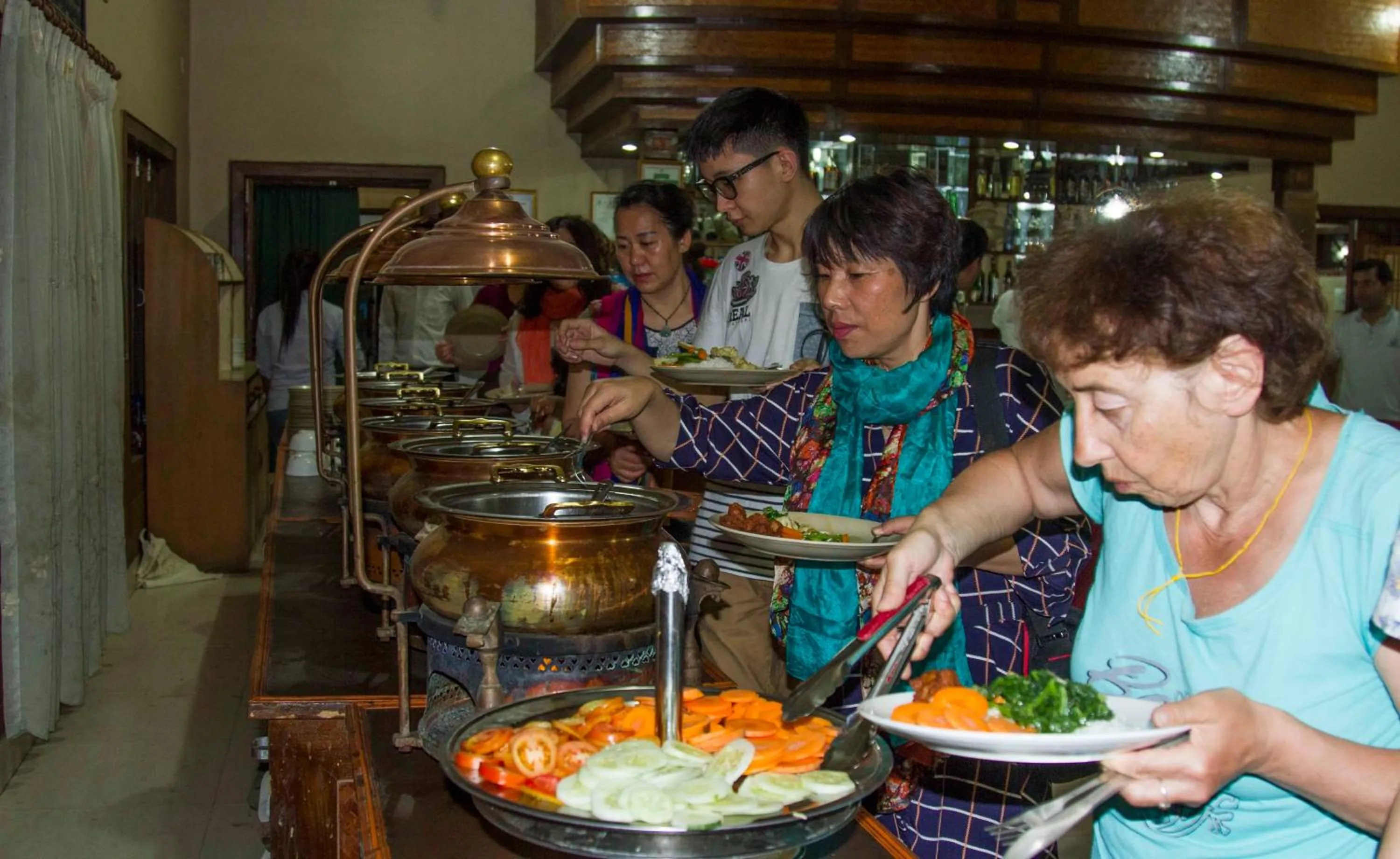 Restaurant/places to eat in Hotel Parkland