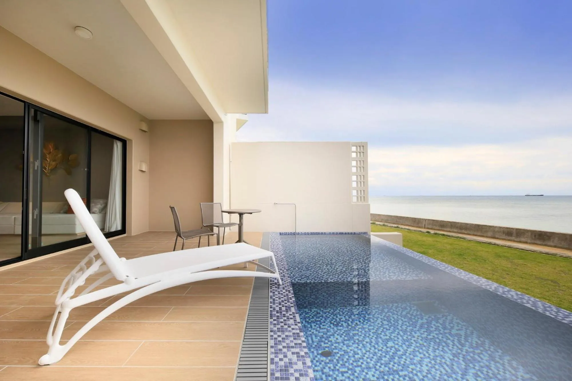 Day in VIVOVIVA石垣島