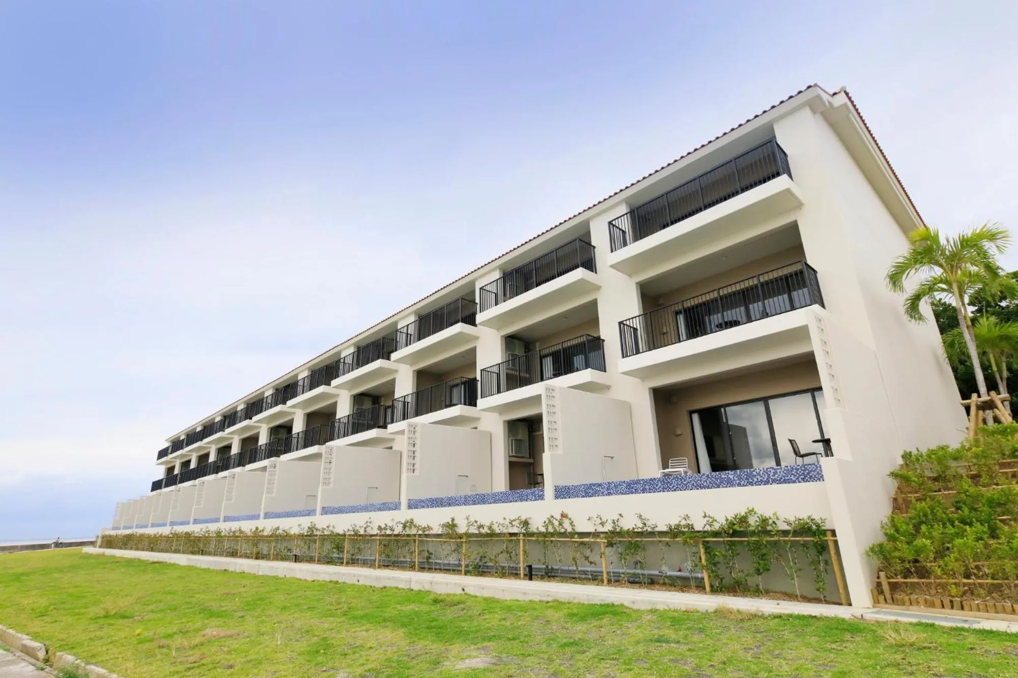 Property building in VIVOVIVA石垣島