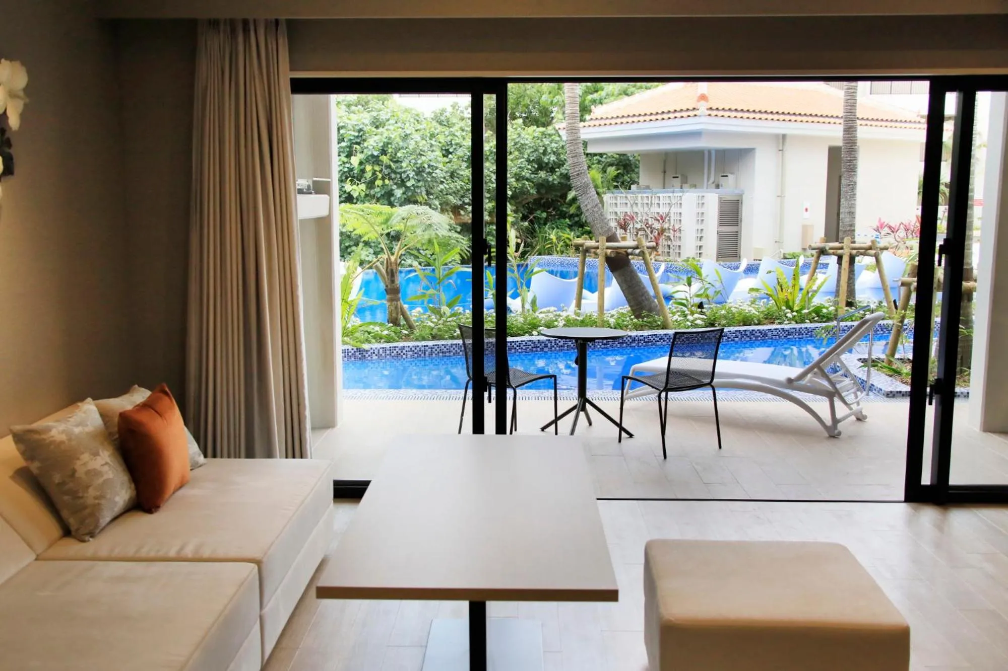 Day in VIVOVIVA石垣島