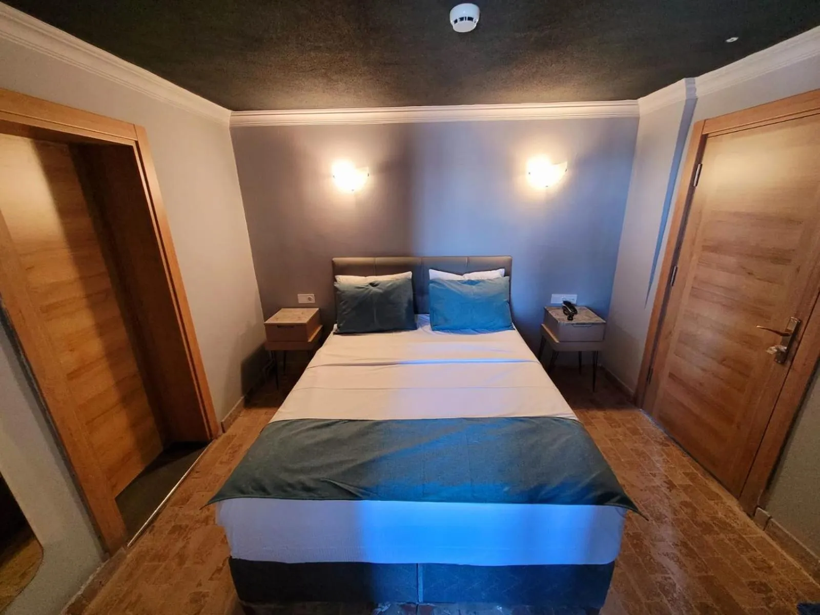 Bed in City Park Suites City Center Corlu