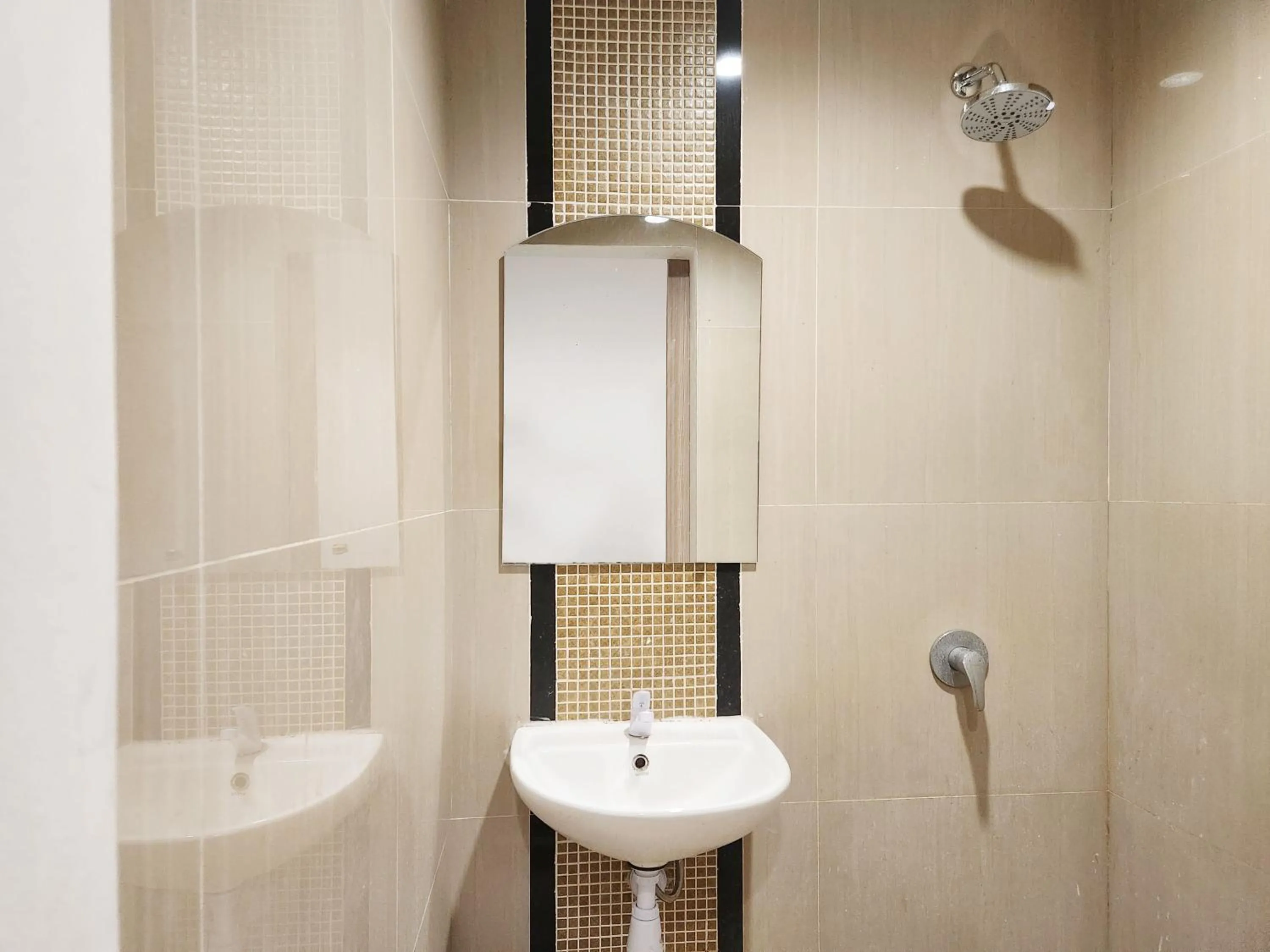 Shower in Joker Hotel & Residence