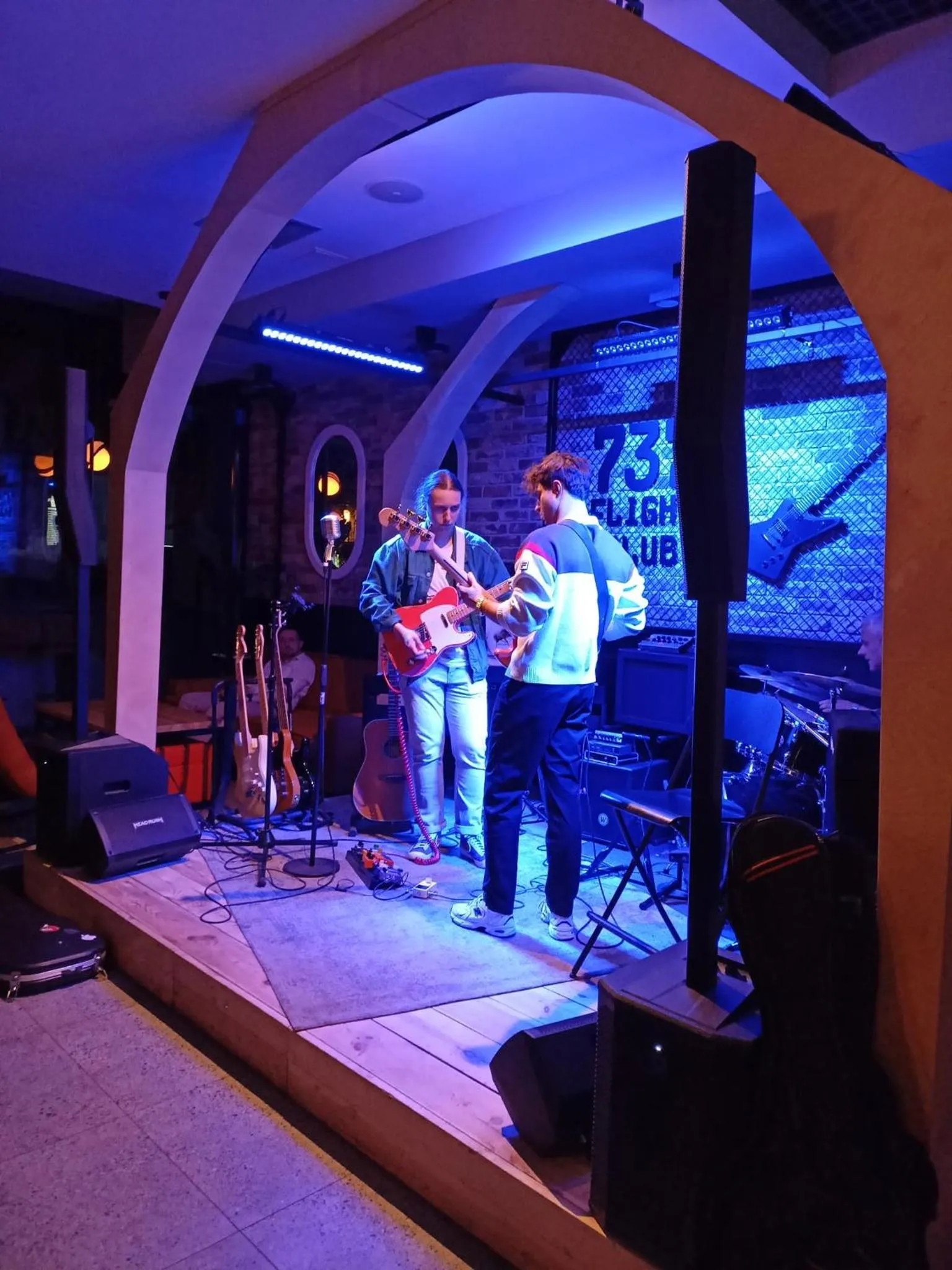 Evening entertainment in Hotel Meeting