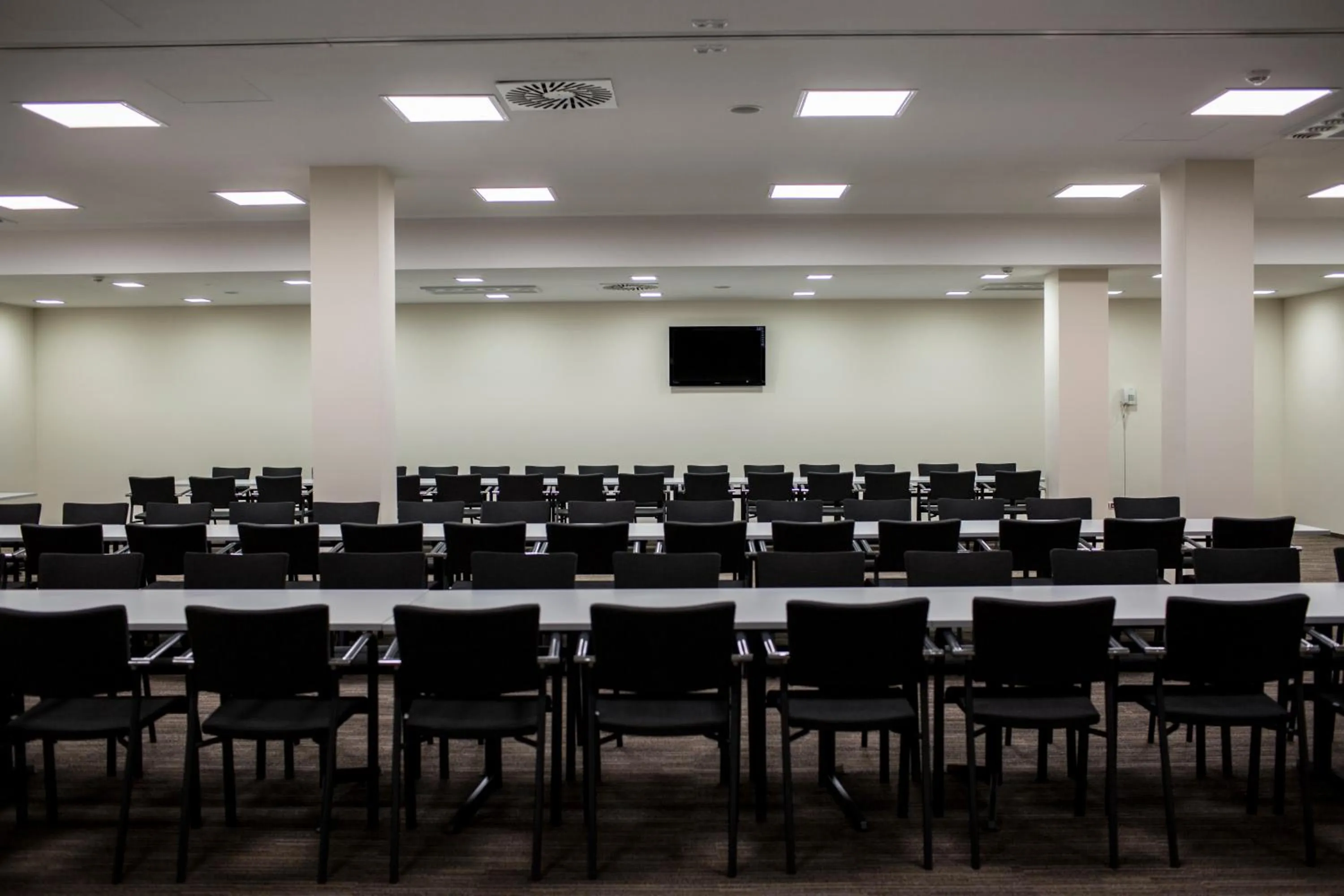 Business facilities in Hotel Meeting