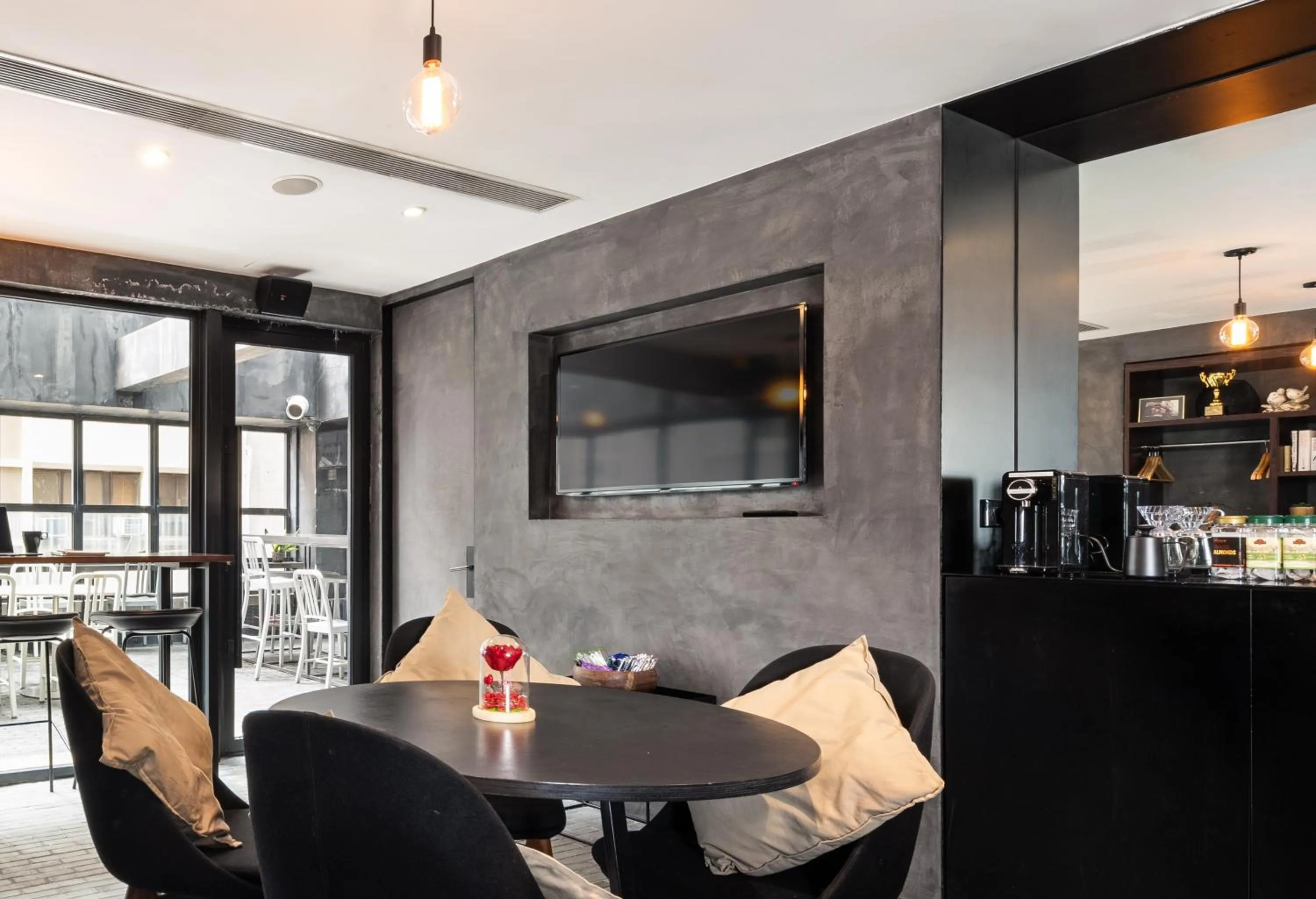 Communal lounge/ TV room in Residence G Hong Kong - by Hotel G