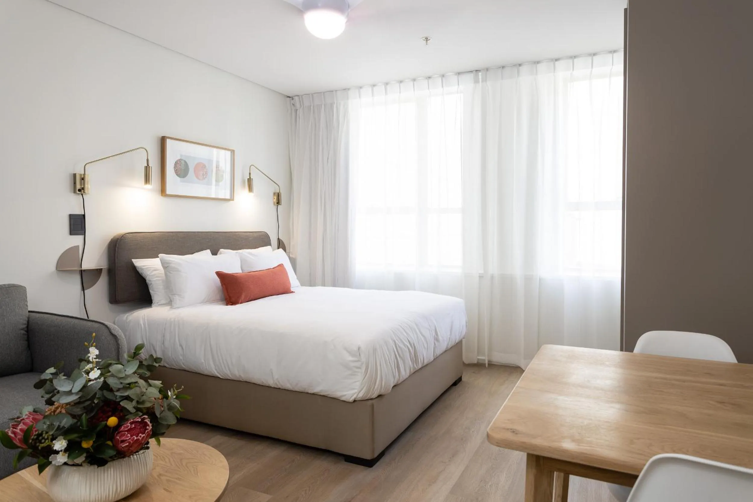 Photo of the whole room, Bed in Habitat Aparthotel by Totalstay