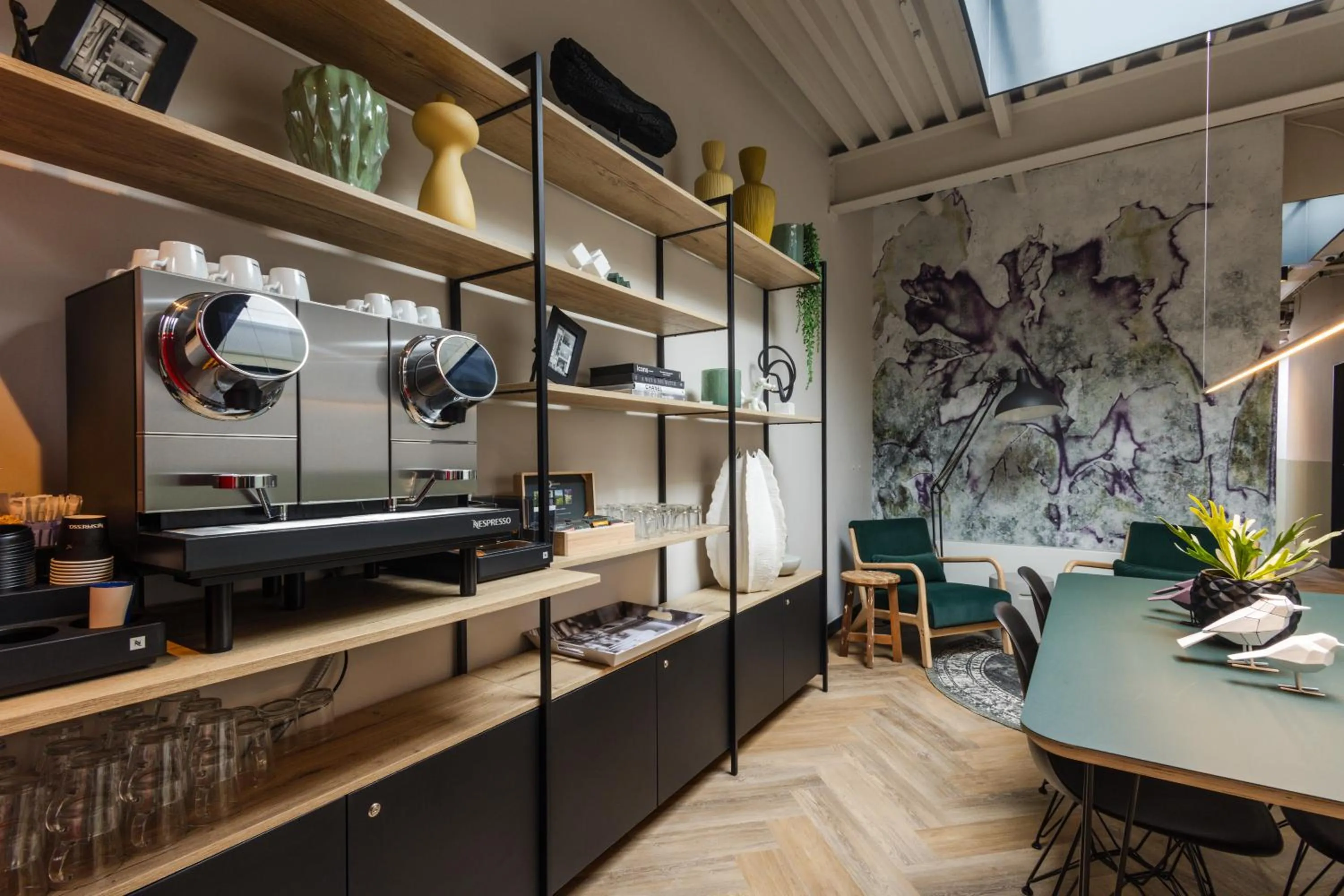 Coffee/tea facilities in Badhuis Hotel