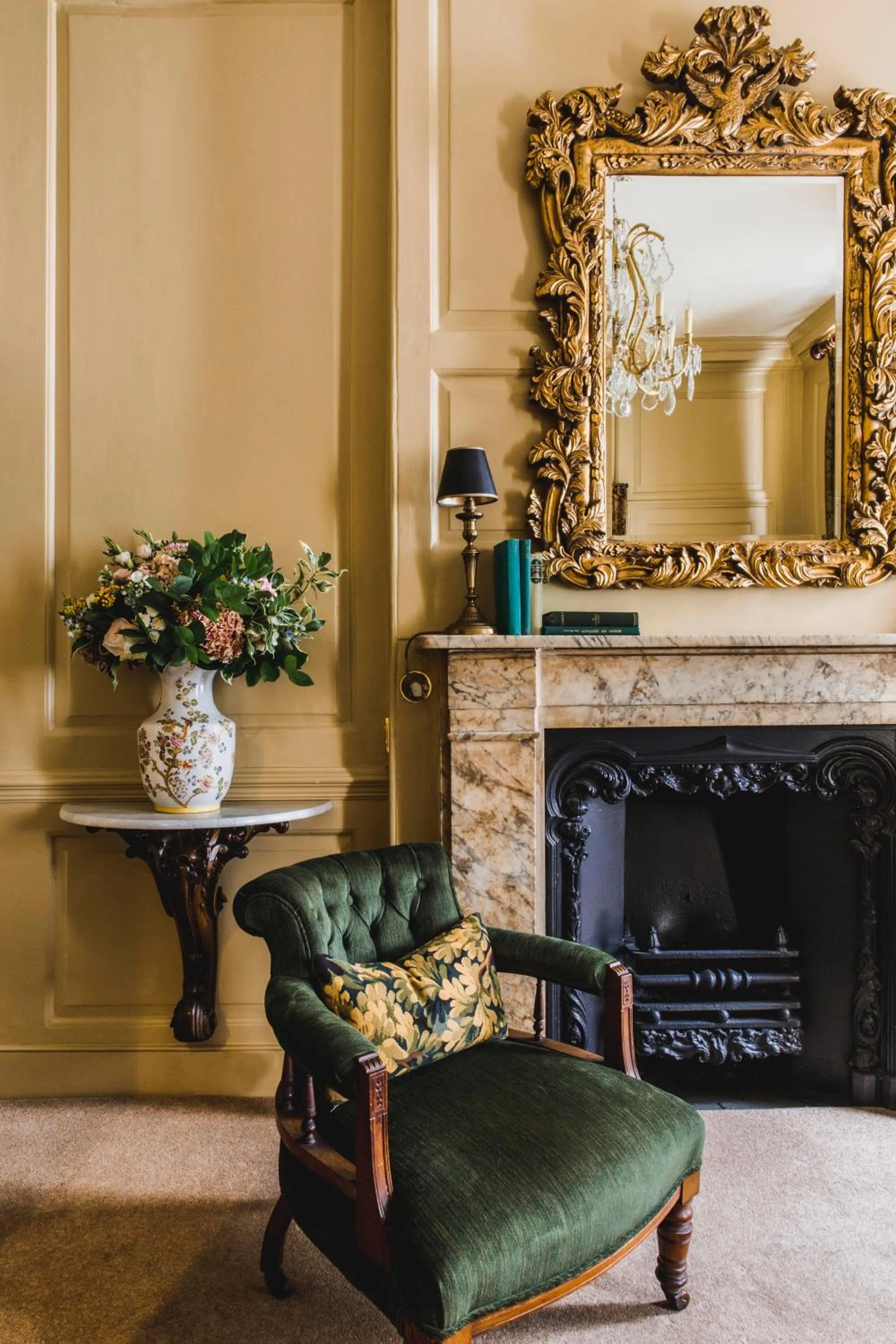 Living room in Hazlitt's