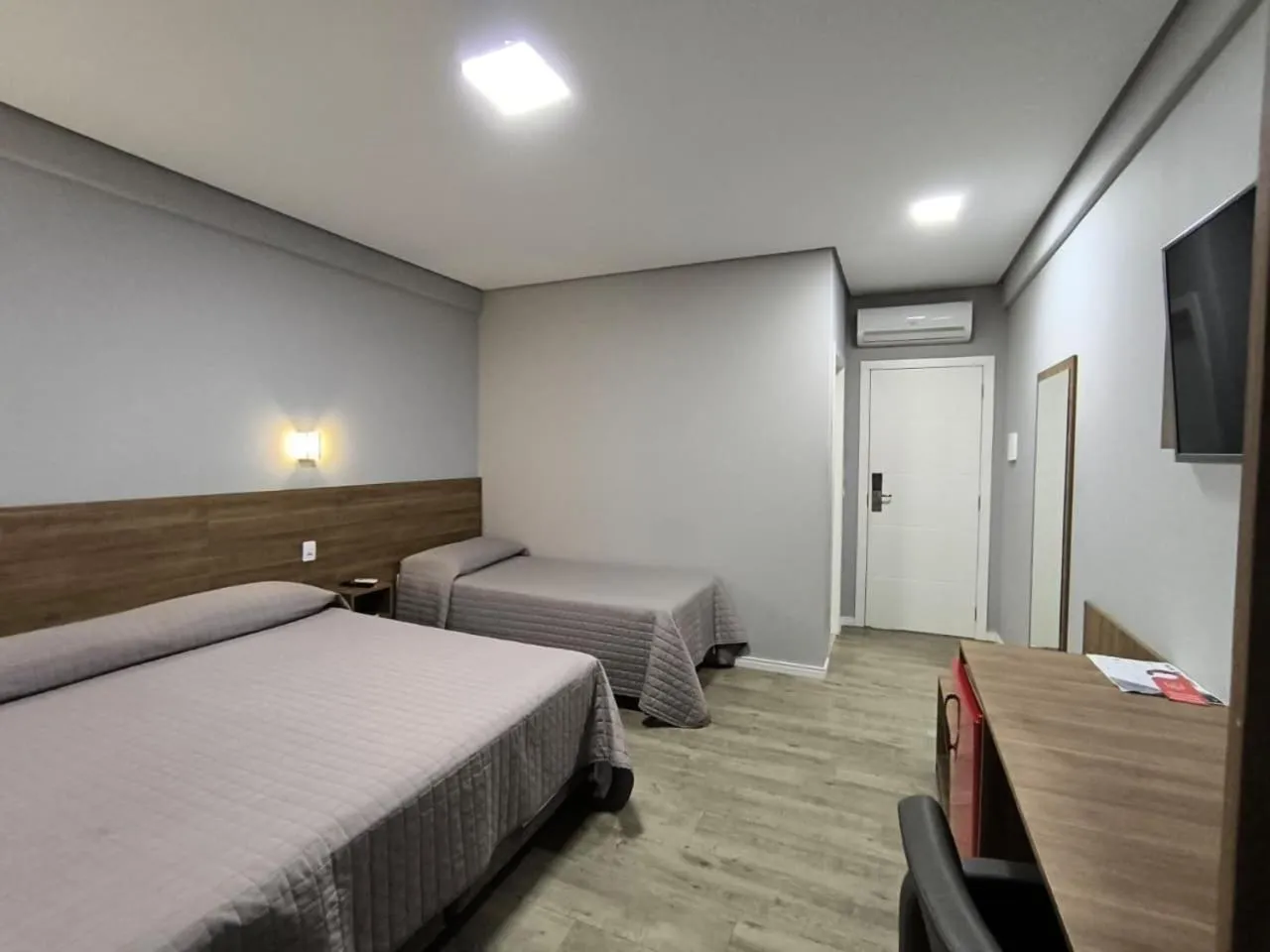 Bedroom, Bed in Hotel Bergozza