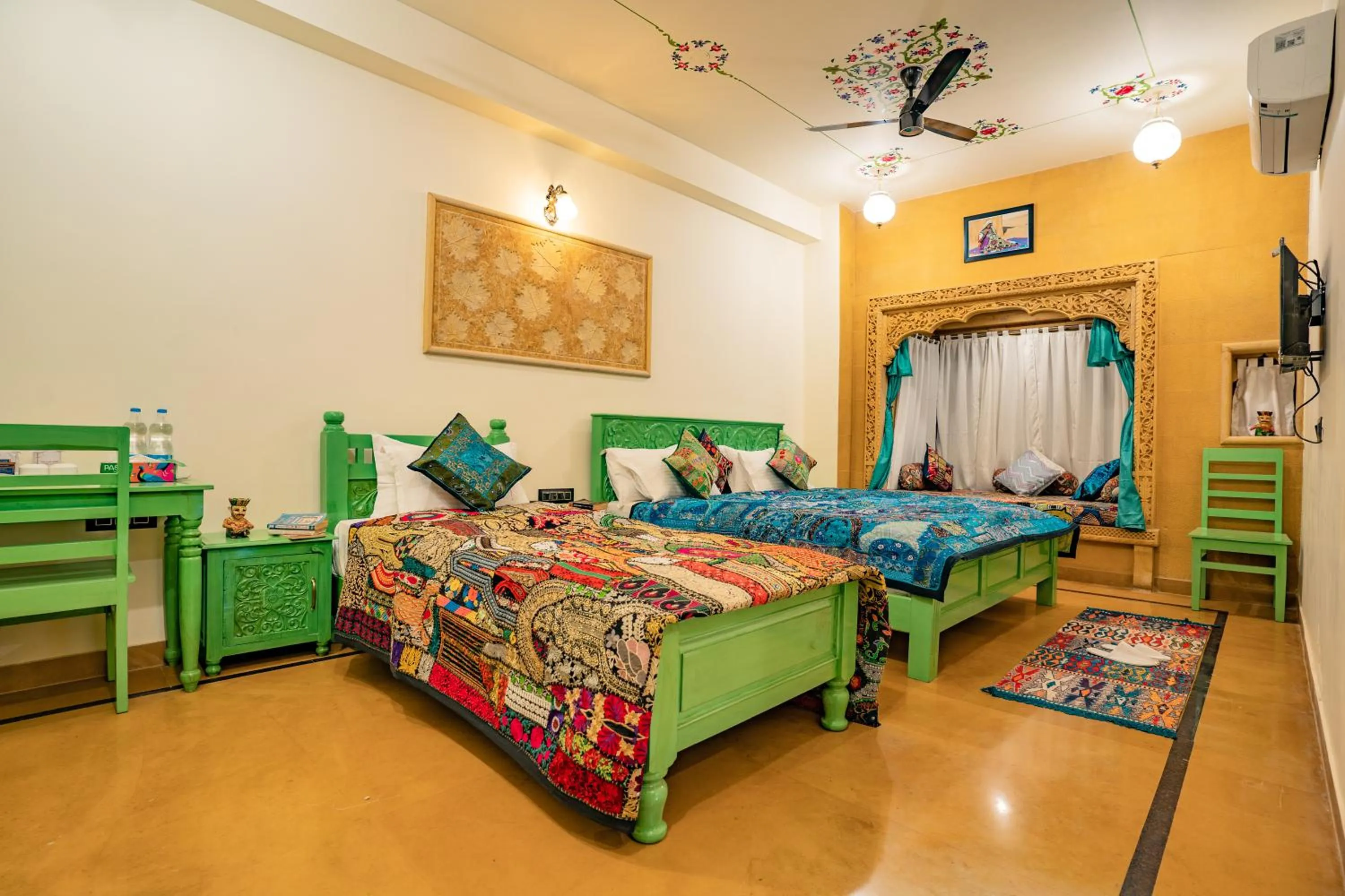 TV and multimedia, Bed in Tripli Hotels Prithvi Haveli