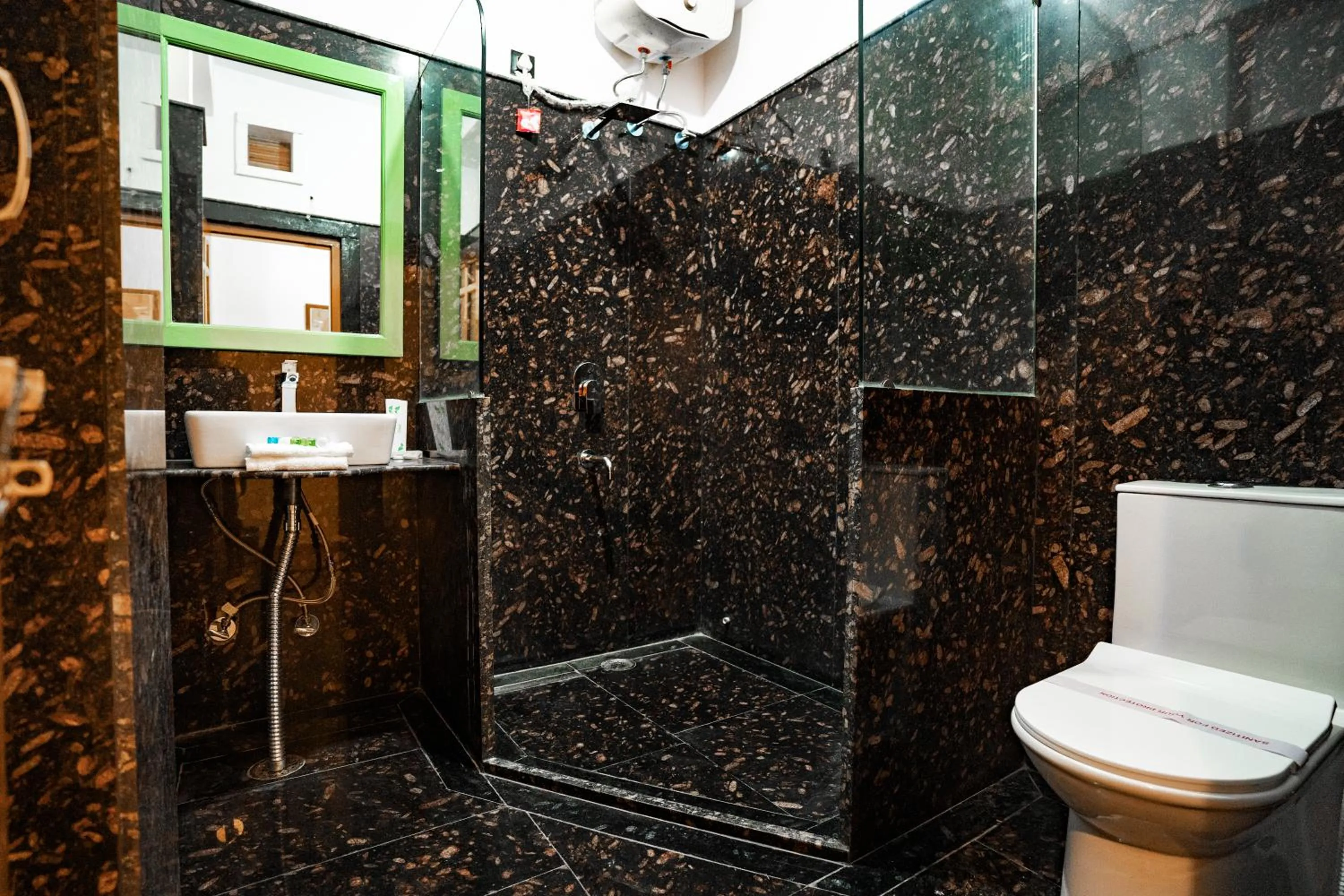 Toilet in Tripli Hotels Prithvi Haveli