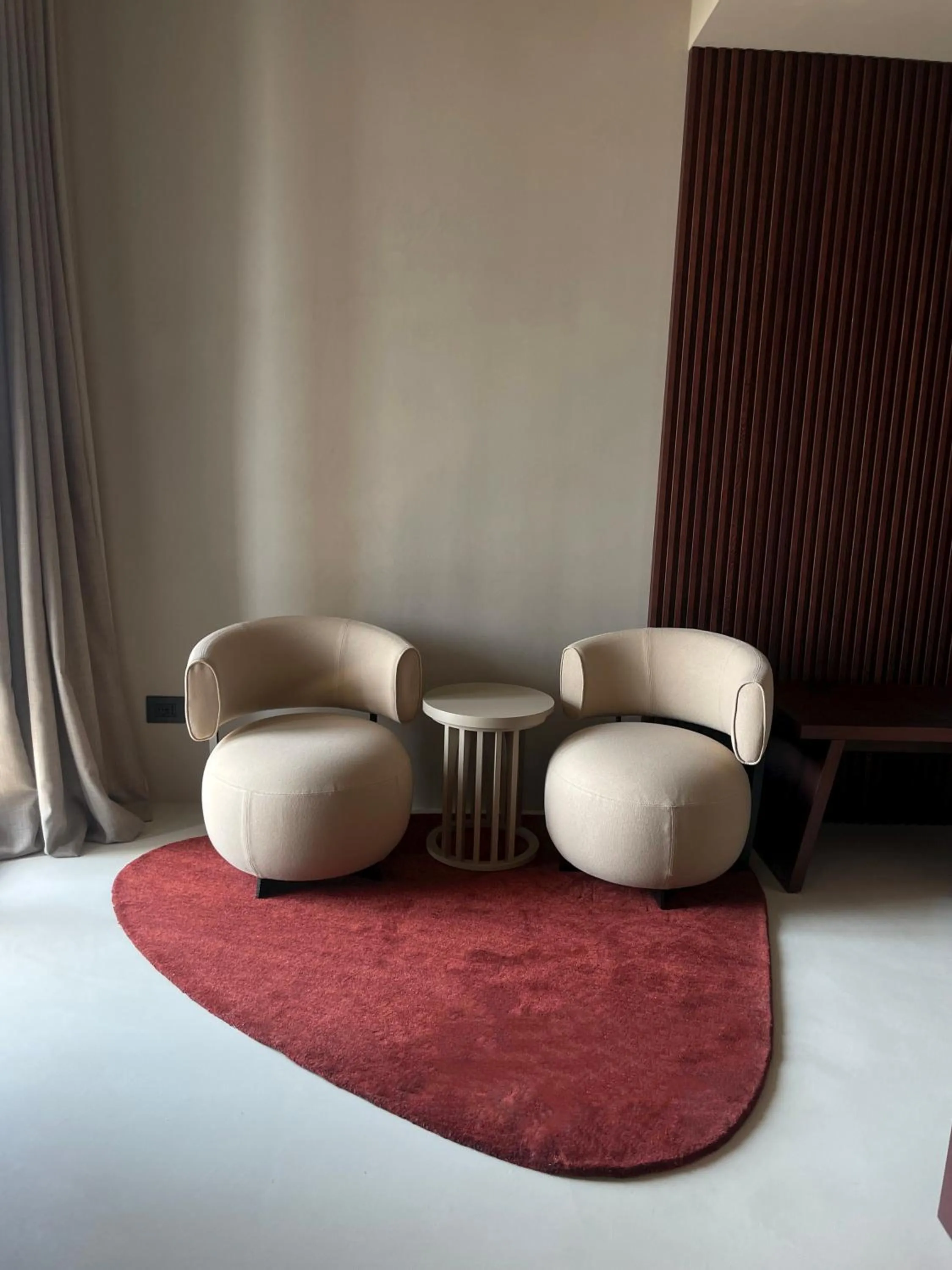 Seating area in Capitolo Riviera