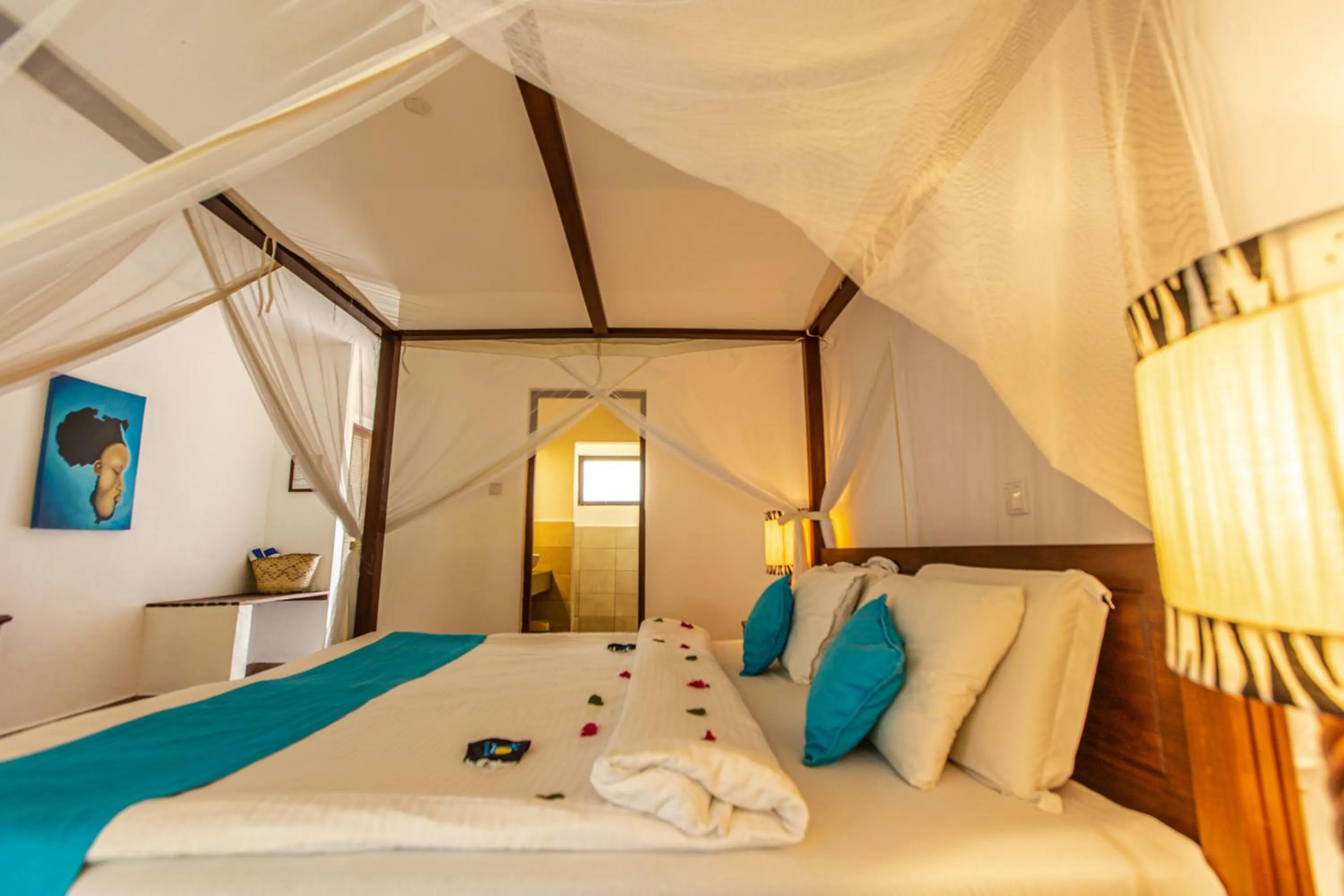 Bed in Diani Sea Lodge - All Inclusive