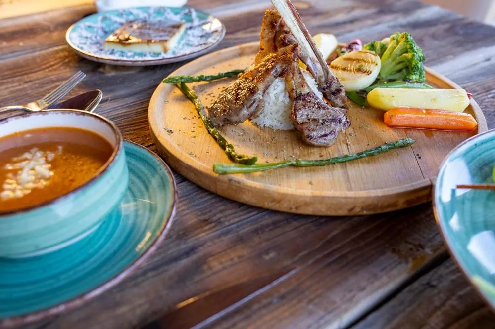 Food and drinks in Lavin Hotel & Spa