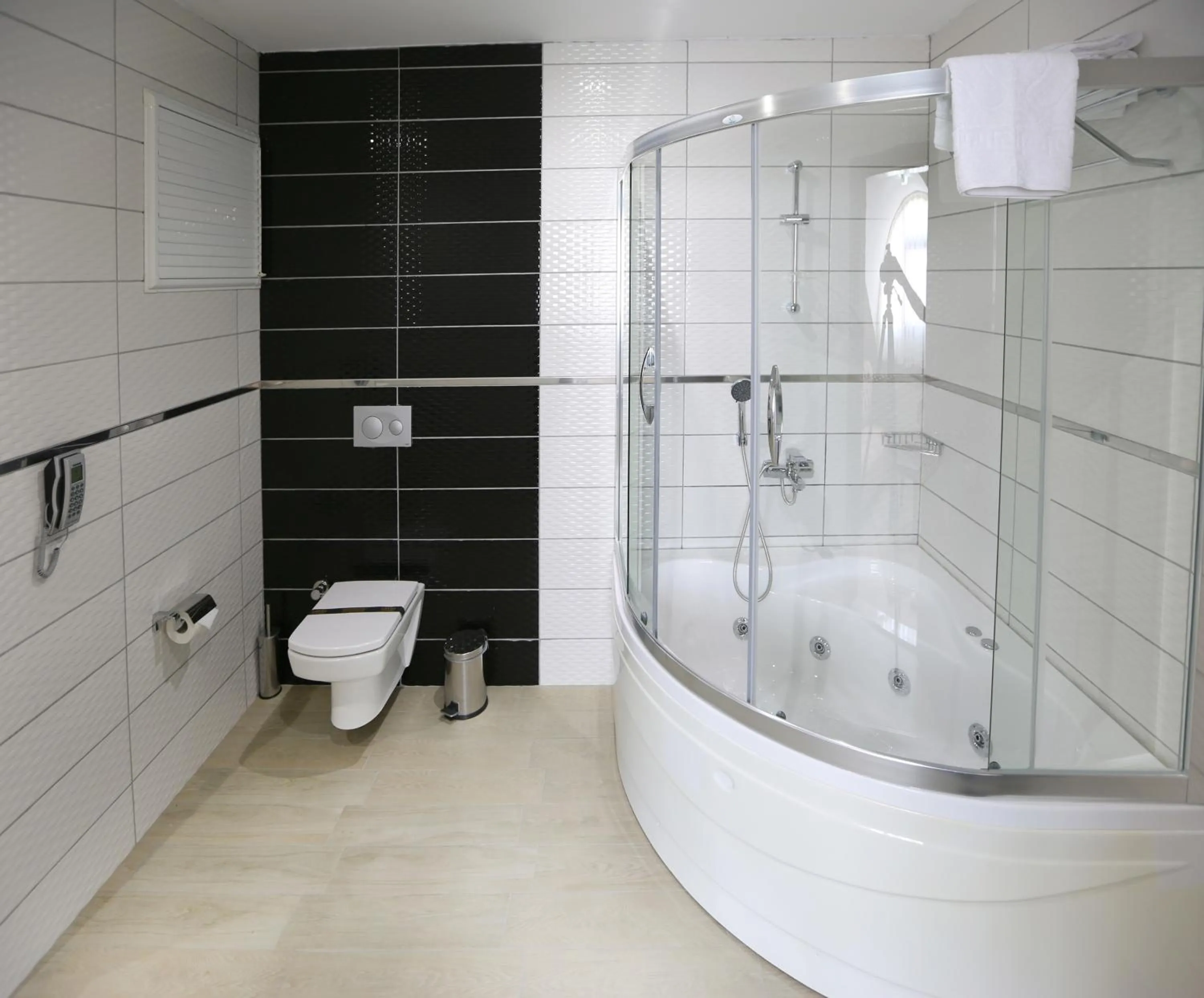 Bathroom in Lavin Hotel & Spa