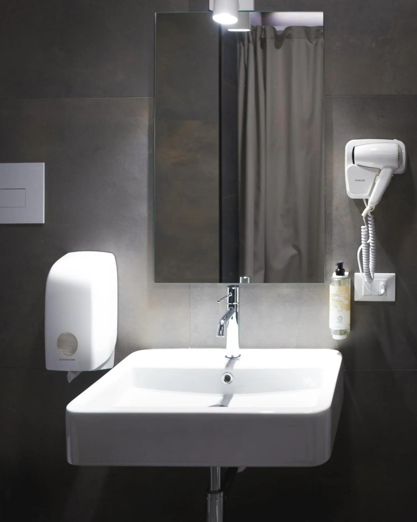 Hostelò - Luxury Hostel