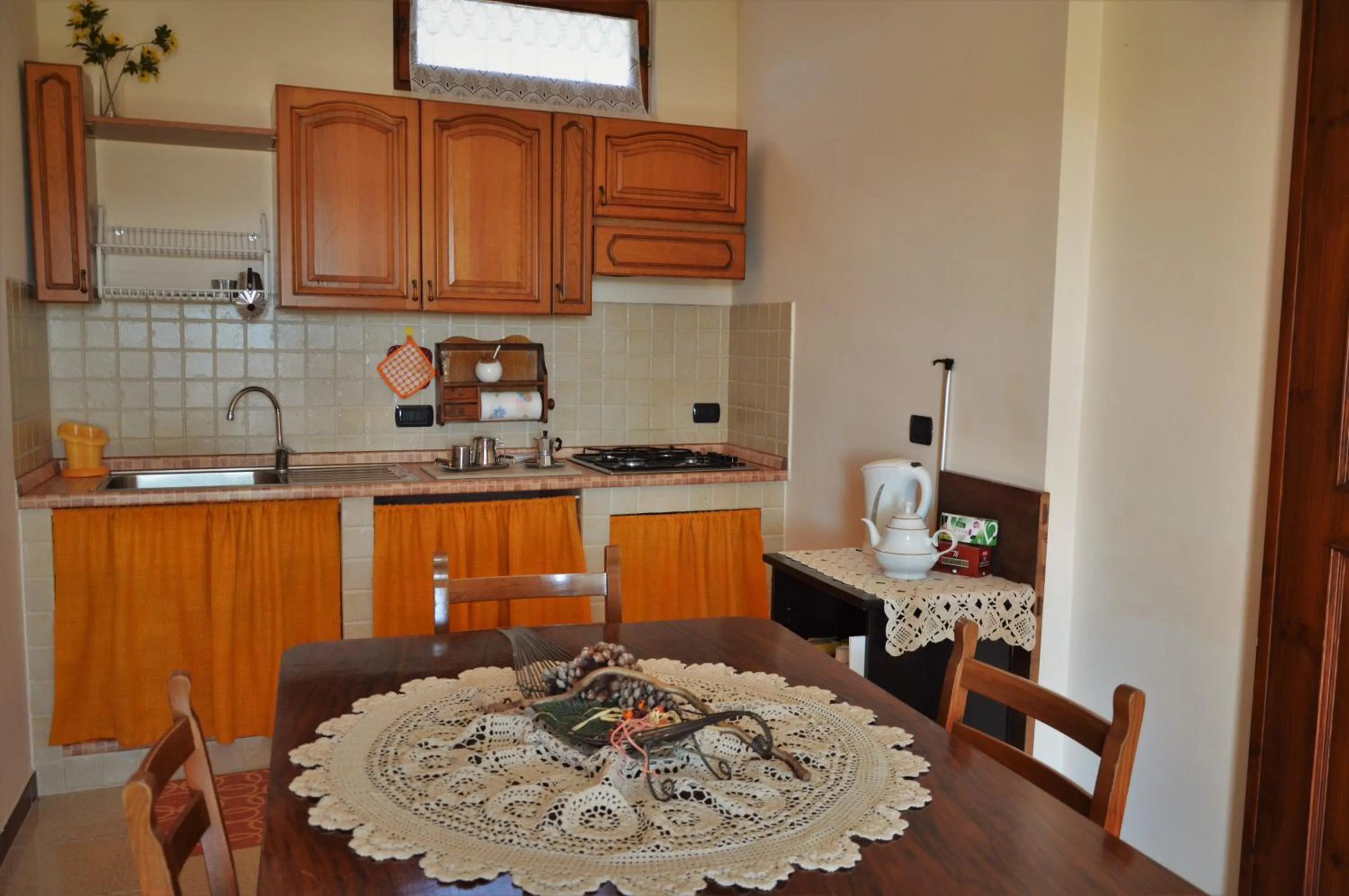 Kitchen or kitchenette in Casa delle Rondini