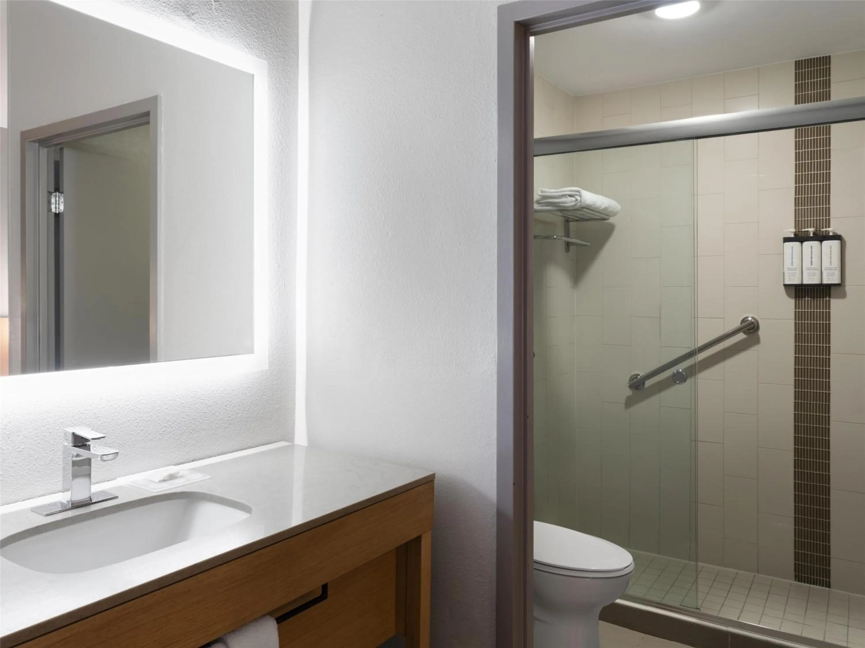 Bathroom in Hyatt Place Atlanta Alpharetta North Point Mall