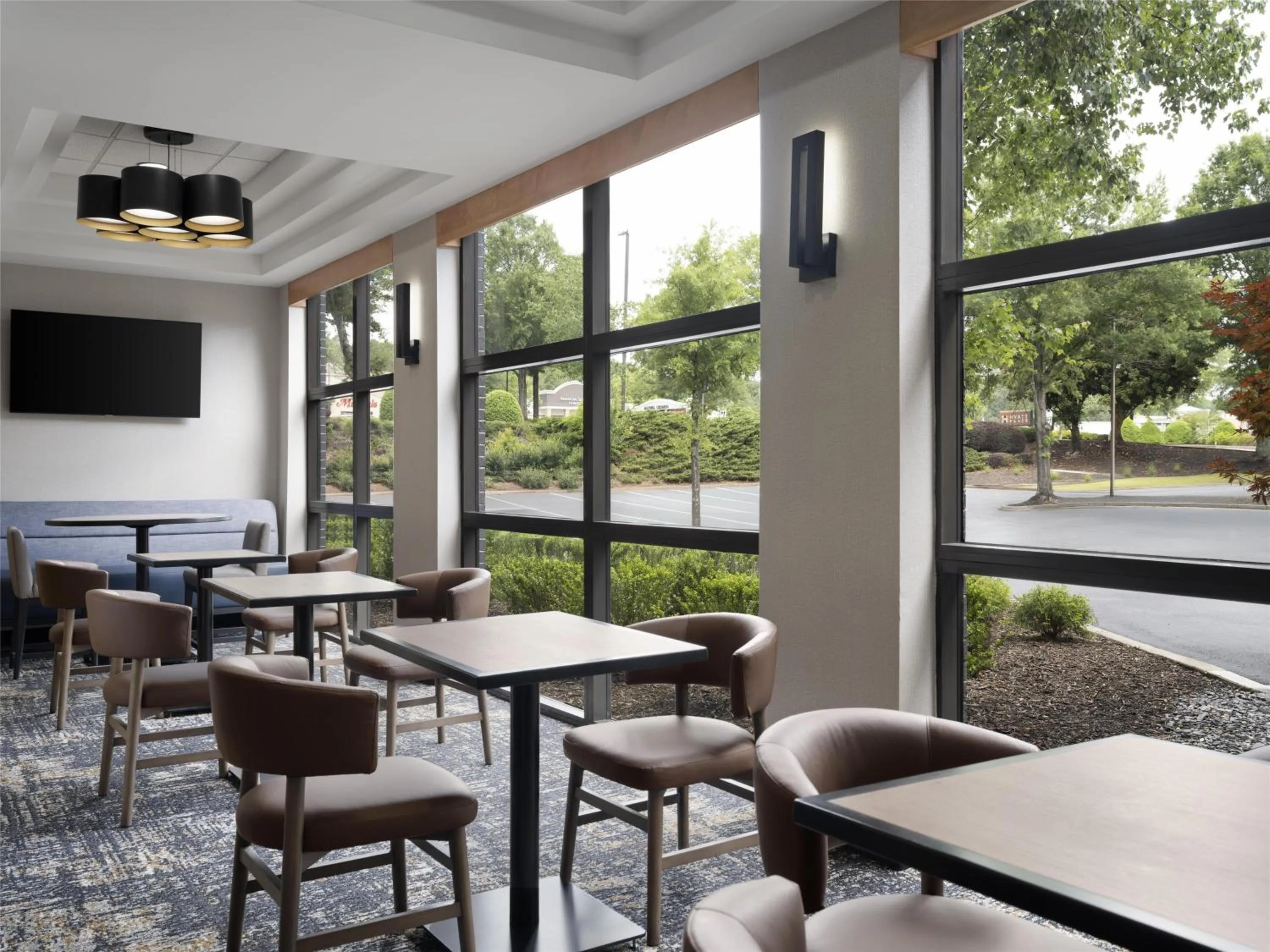 Restaurant/places to eat in Hyatt Place Atlanta Alpharetta North Point Mall