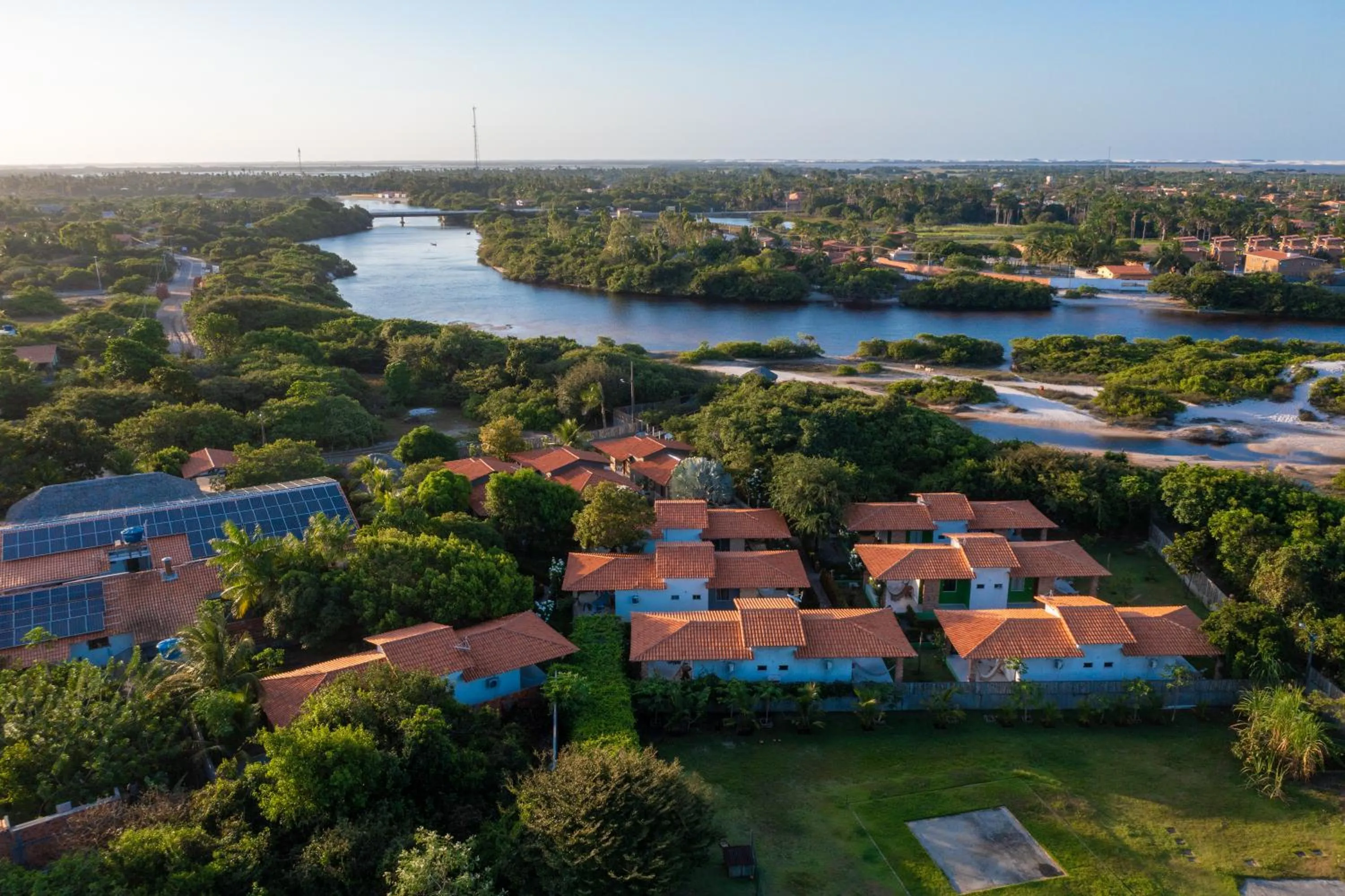 Property building in Hotel Pousada Rancho das Dunas