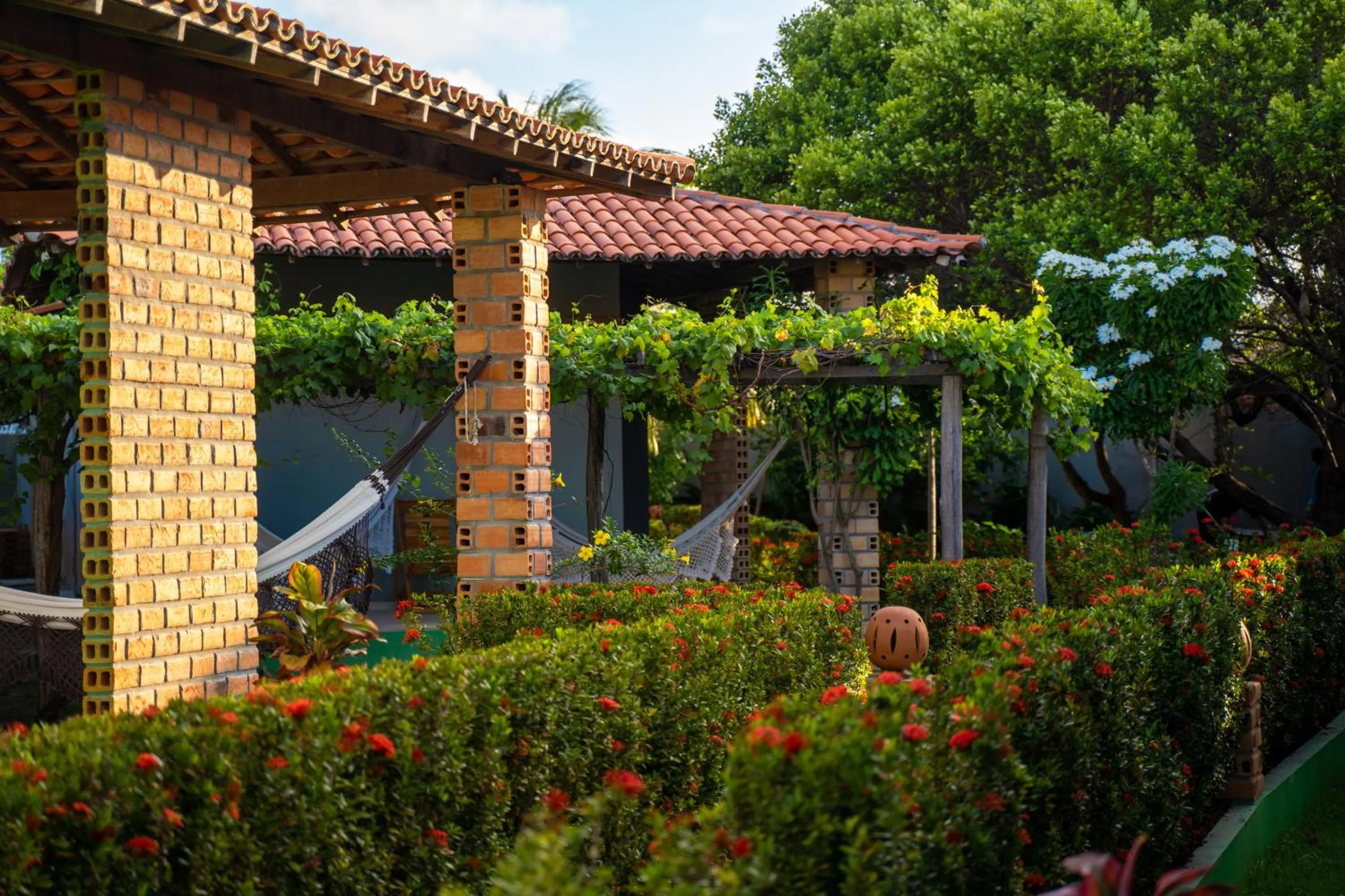 Property building in Hotel Pousada Rancho das Dunas