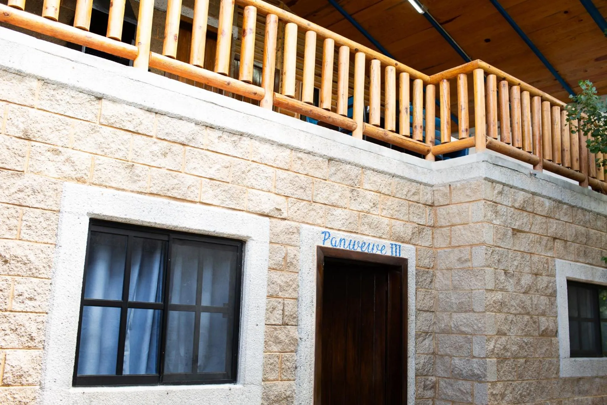 Facade/entrance in Cabañas Bungalos las Alazanas