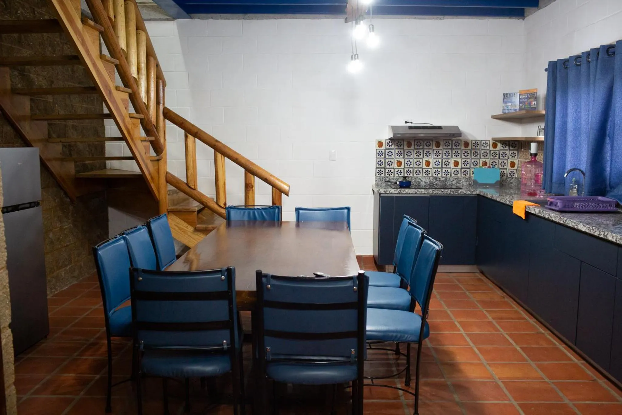 kitchen in Cabañas Bungalos las Alazanas