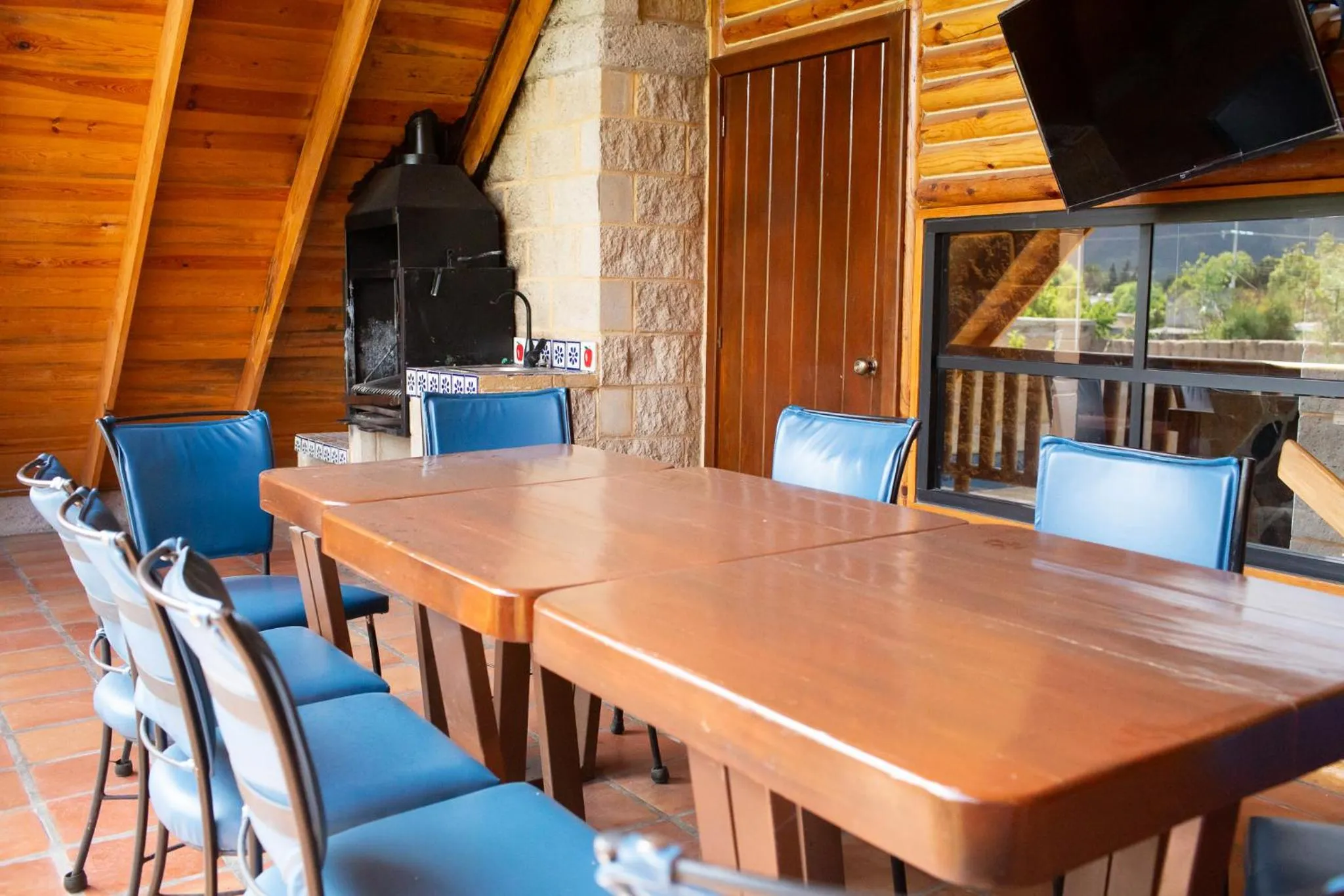 Dining area in Cabañas Bungalos las Alazanas