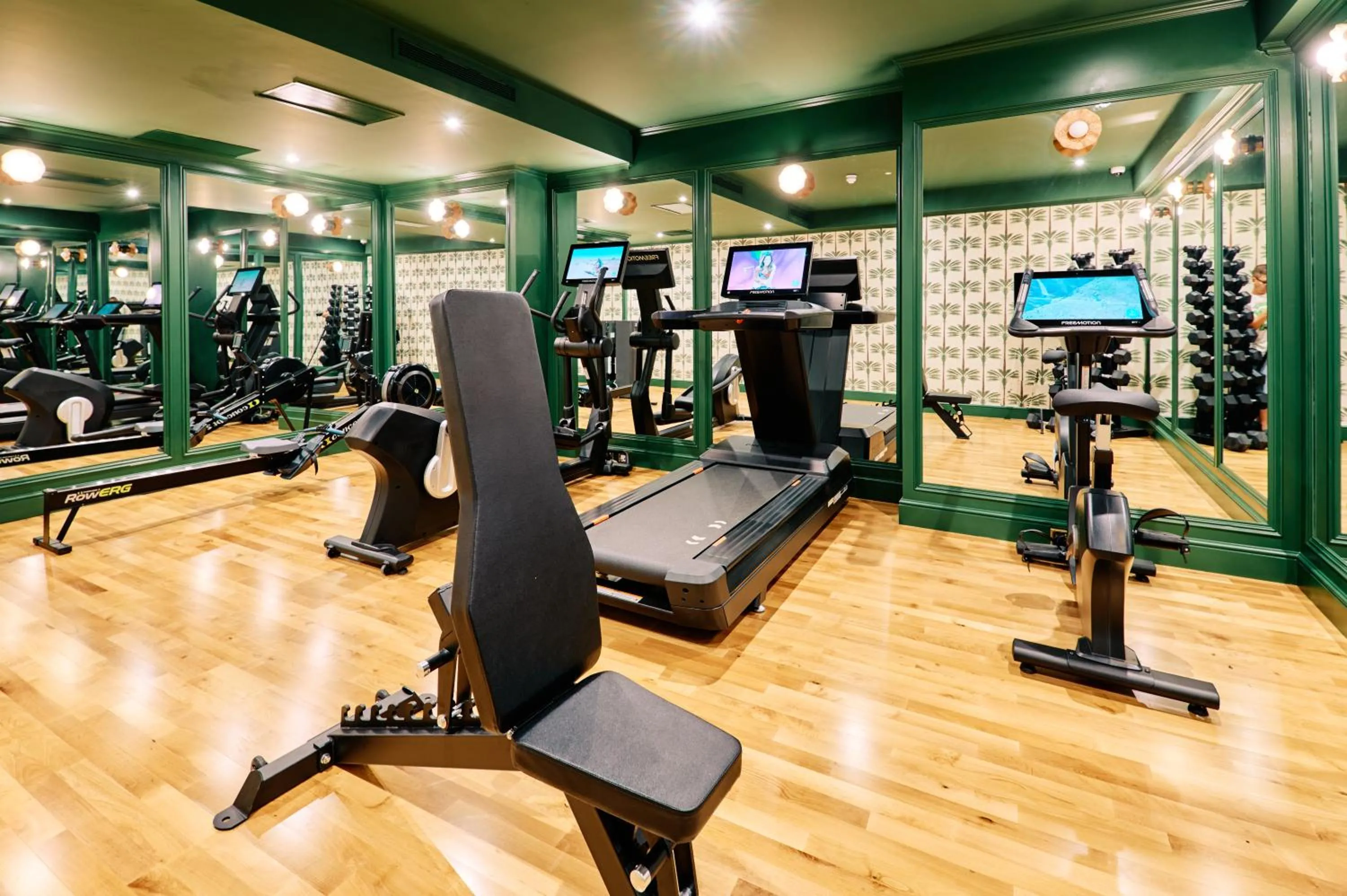 Fitness centre/facilities in Bedford Swan Hotel and Thermal Spa