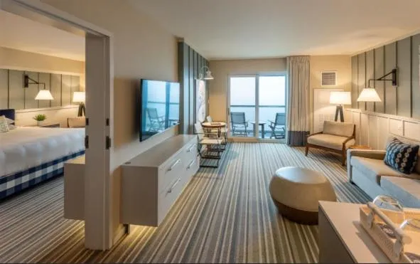 Bed in Cliff House Maine