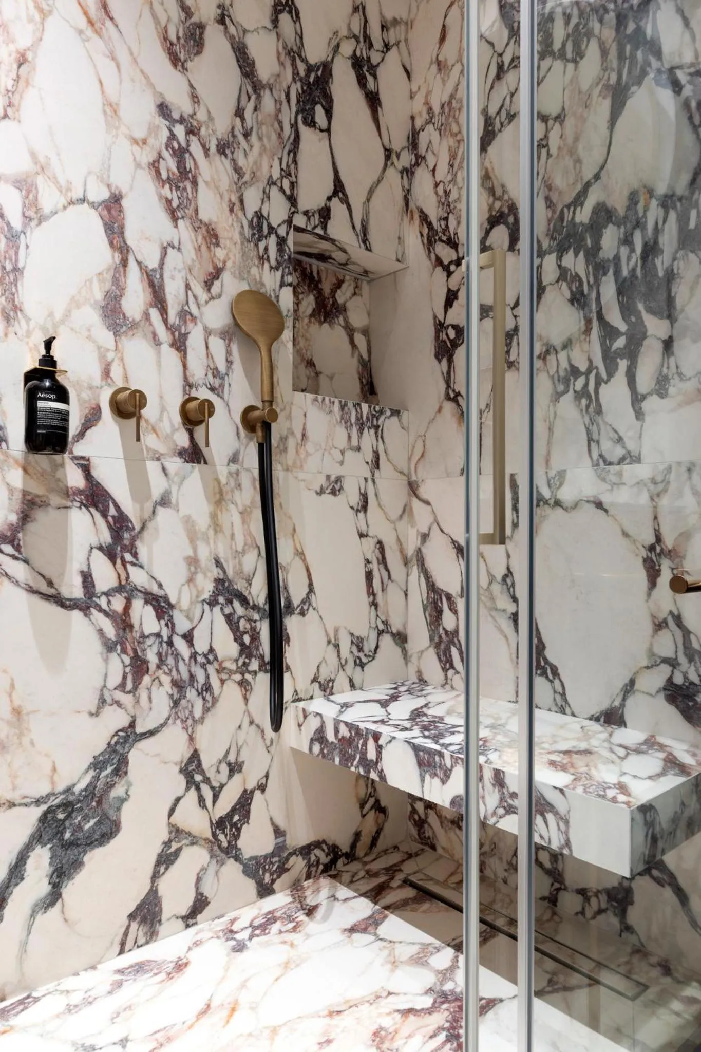 Shower in HIGHSTAY - Luxury Serviced Apartments - Centre Pompidou